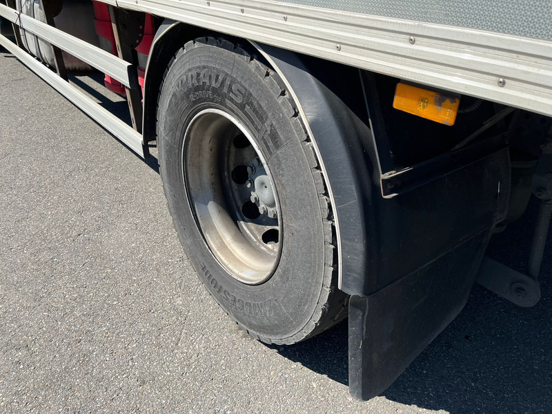 Грузовик с закрытым кузовом MERCEDESBENZ Antos 1836 4x2 Closed Box, double floor: фото 12