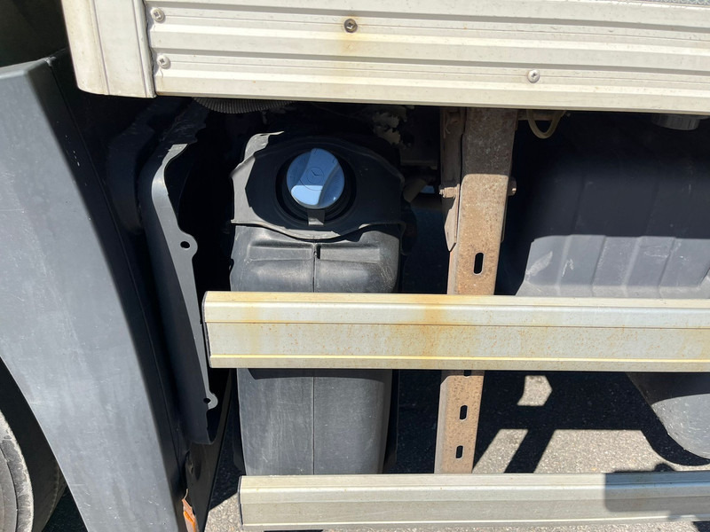 Грузовик с закрытым кузовом MERCEDESBENZ Antos 1836 4x2 Closed Box, double floor: фото 15