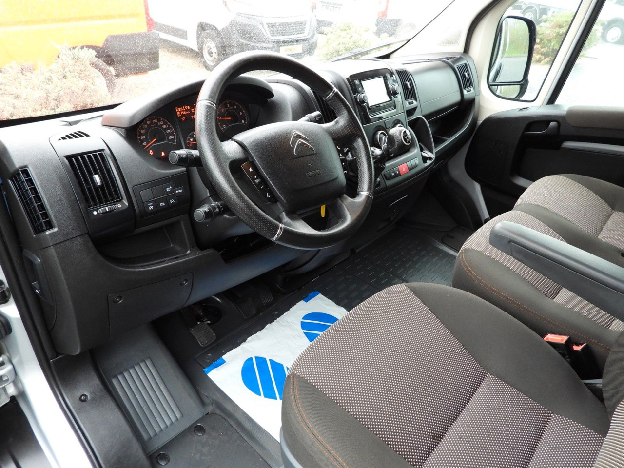 Citroën JUMPER KASTENWAGEN DOPPELKABINE 7 SITZE TEMPOMAT - Цельнометаллический фургон, Грузопассажирский фургон: фото 2 Citroën JUMPER KASTENWAGEN DOPPELKABINE 7 SITZE TEMPOMAT - Цельнометаллический фургон, Грузопассажирский фургон: фото 2