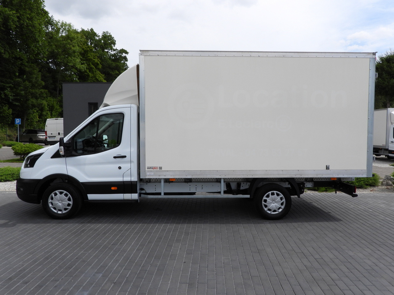 Фургон с закрытым кузовом FORD TRANSIT BOX 8 PALLETS CRUISE CONTROL AIR CONDITIONING 130HP: фото 8 Фургон с закрытым кузовом FORD TRANSIT BOX 8 PALLETS CRUISE CONTROL AIR CONDITIONING 130HP: фото 8