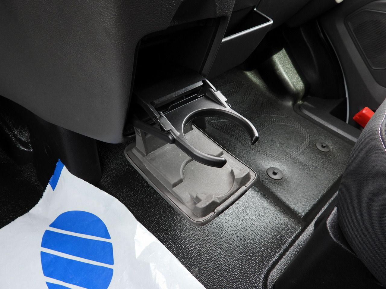 Фургон с закрытым кузовом FORD TRANSIT BOX 8 PALLETS CRUISE CONTROL AIR CONDITIONING 130HP: фото 38 Фургон с закрытым кузовом FORD TRANSIT BOX 8 PALLETS CRUISE CONTROL AIR CONDITIONING 130HP: фото 38