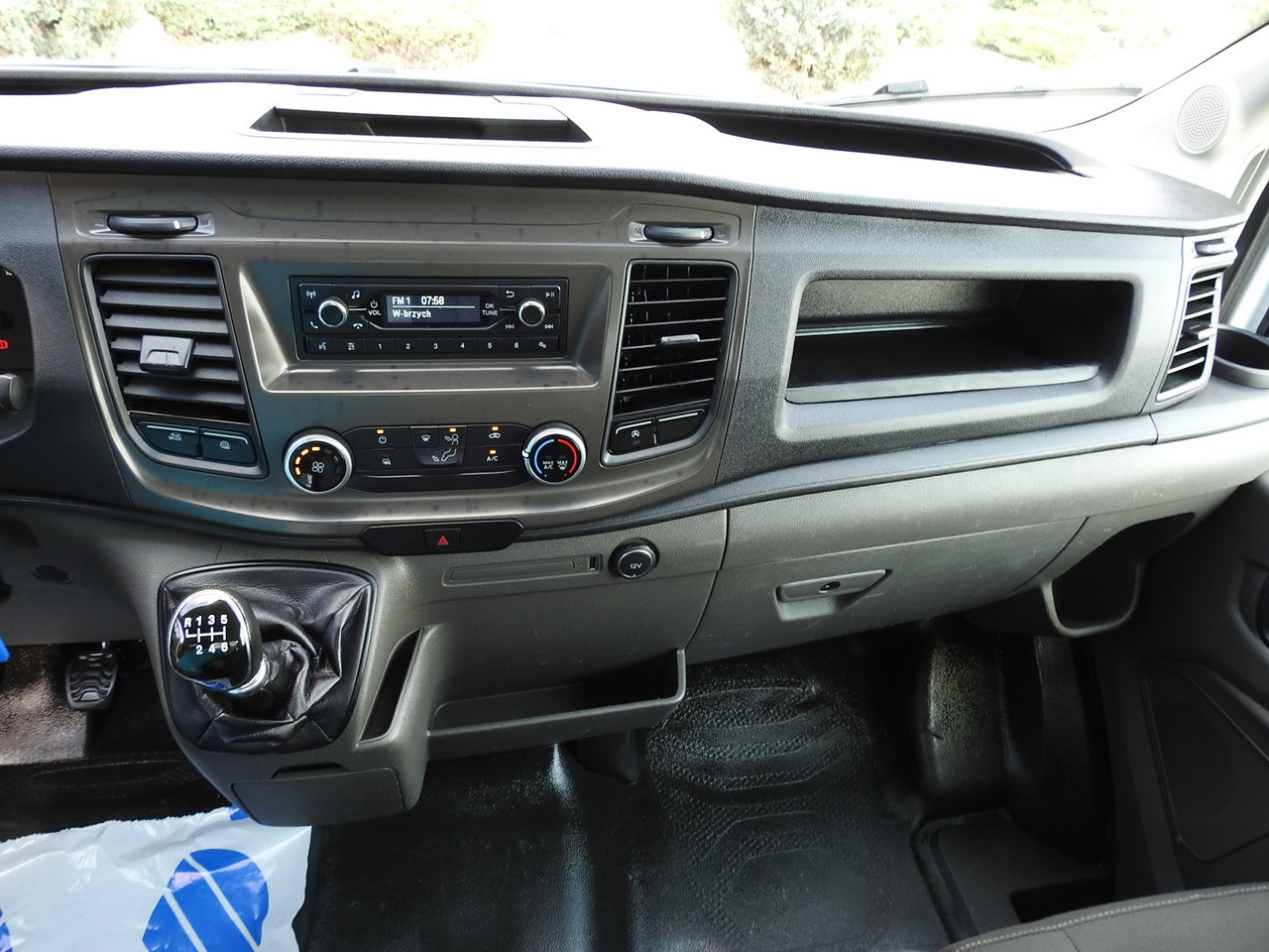 Малотоннажный самосвал FORD TRANSIT TIPPER CRUISE CONTROL AIR CONDITIONING TWIN WHEELS  170HP: фото 34