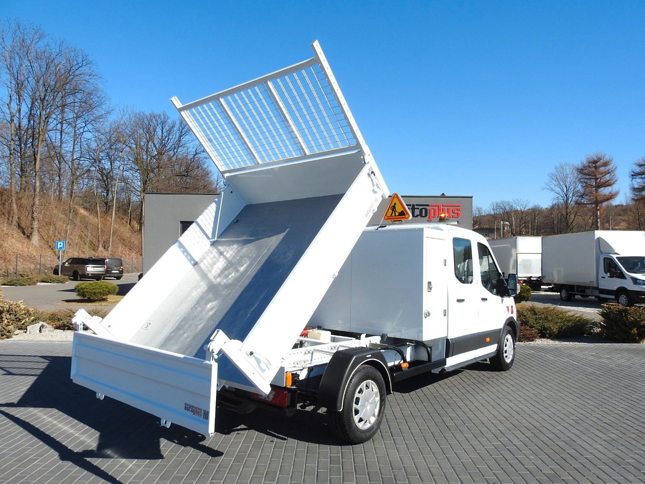 Ford TRANSIT KIPPER DOPPELKABINE DOKA 6 SITZE - Малотоннажный самосвал, Грузопассажирский фургон: фото 3 Ford TRANSIT KIPPER DOPPELKABINE DOKA 6 SITZE - Малотоннажный самосвал, Грузопассажирский фургон: фото 3