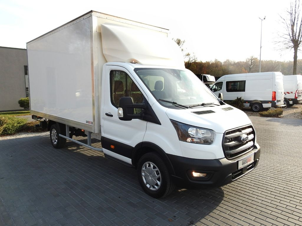 Ford TRANSIT KOFFER AUFZUG 8 PALETTEN TEMPOMAT - Фургон с закрытым кузовом: фото 4 Ford TRANSIT KOFFER AUFZUG 8 PALETTEN TEMPOMAT - Фургон с закрытым кузовом: фото 4