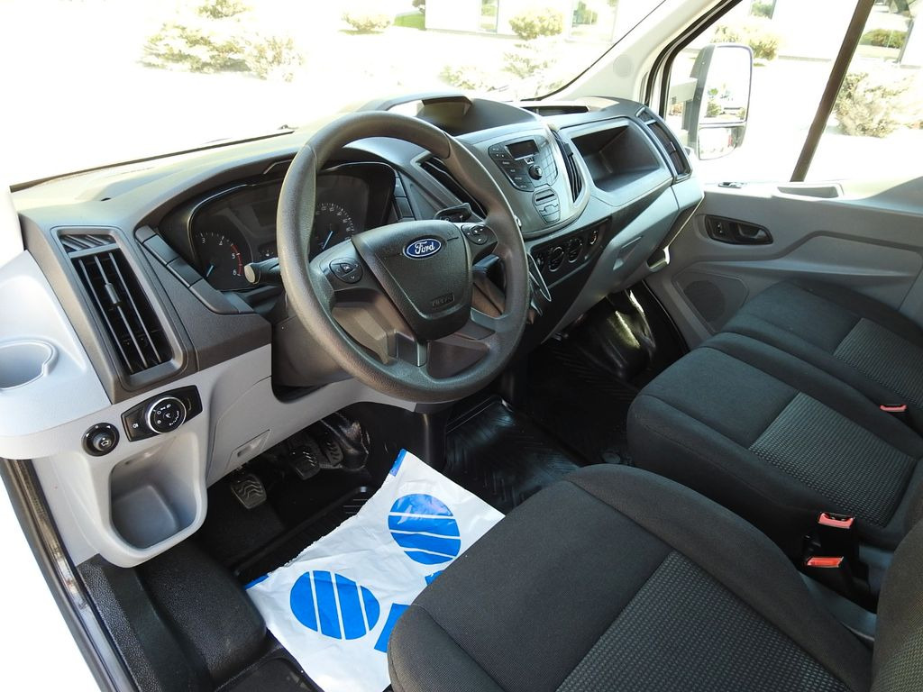 Ford TRANSIT PRITSCHE DOPPELKABINE DOKA 7 SITZE - Малотоннажный бортовой грузовик, Грузопассажирский фургон: фото 2 Ford TRANSIT PRITSCHE DOPPELKABINE DOKA 7 SITZE - Малотоннажный бортовой грузовик, Грузопассажирский фургон: фото 2