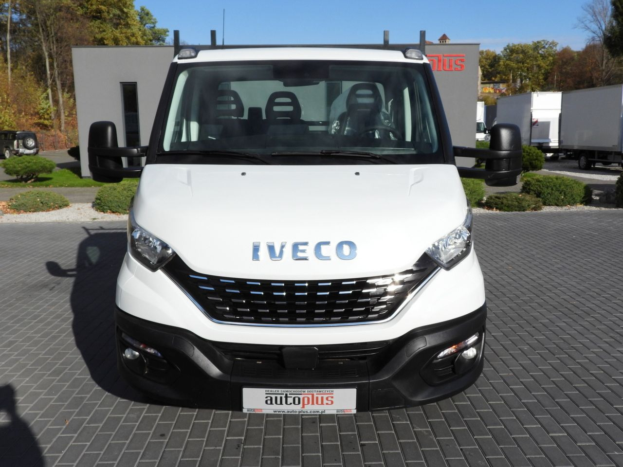 IVECO DAILY 35S14 STAKE BODY 8 PALLETS CRUISE CONTROL AIR CONDITIONING 140HP - Малотоннажный бортовой грузовик: фото 5 IVECO DAILY 35S14 STAKE BODY 8 PALLETS CRUISE CONTROL AIR CONDITIONING 140HP - Малотоннажный бортовой грузовик: фото 5