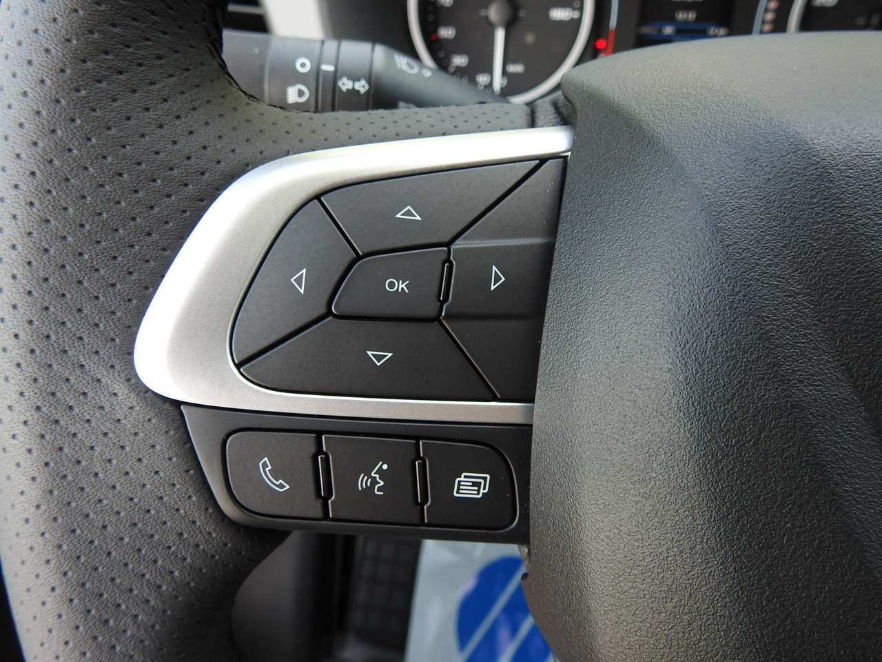 Новый Тентованный фургон IVECO DAILY 35S18 NEW TARPAULIN 8 PALLETS CRUISE CONTROL NAVIGATION LED LIGHTS AUTOMATIC TRANSMISSION HI-MATIC MANUFACTURERS WARRANTY 180HP: фото 36 Новый Тентованный фургон IVECO DAILY 35S18 NEW TARPAULIN 8 PALLETS CRUISE CONTROL NAVIGATION LED LIGHTS AUTOMATIC TRANSMISSION HI-MATIC MANUFACTURERS WARRANTY 180HP: фото 36