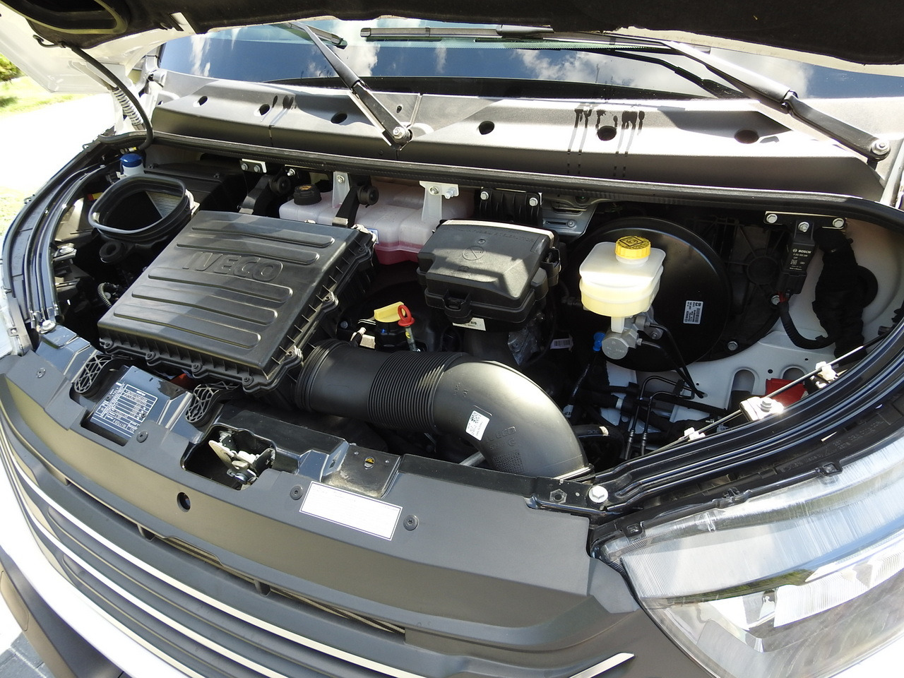 Новый Тентованный фургон IVECO DAILY 35S18 NEW TARPAULIN 8 PALLETS CRUISE CONTROL NAVIGATION LED LIGHTS AUTOMATIC TRANSMISSION HI-MATIC MANUFACTURERS WARRANTY 180HP: фото 30 Новый Тентованный фургон IVECO DAILY 35S18 NEW TARPAULIN 8 PALLETS CRUISE CONTROL NAVIGATION LED LIGHTS AUTOMATIC TRANSMISSION HI-MATIC MANUFACTURERS WARRANTY 180HP: фото 30