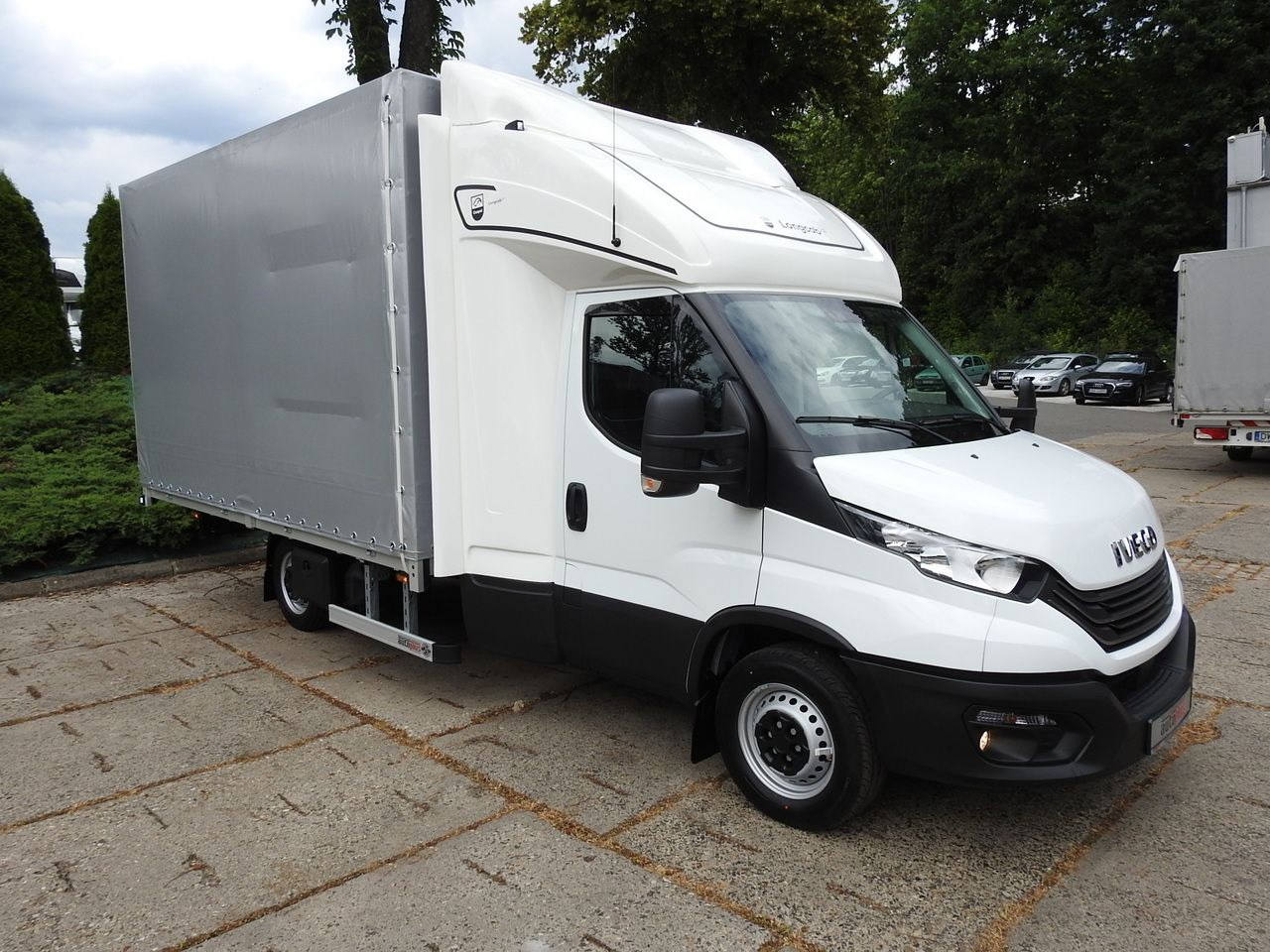 IVECO DAILY 35S18 NEW TARPAULIN WEBASTO CRUISE CONTROL AIR CONDITIONING 180HP - Тентованный фургон: фото 4 IVECO DAILY 35S18 NEW TARPAULIN WEBASTO CRUISE CONTROL AIR CONDITIONING 180HP - Тентованный фургон: фото 4