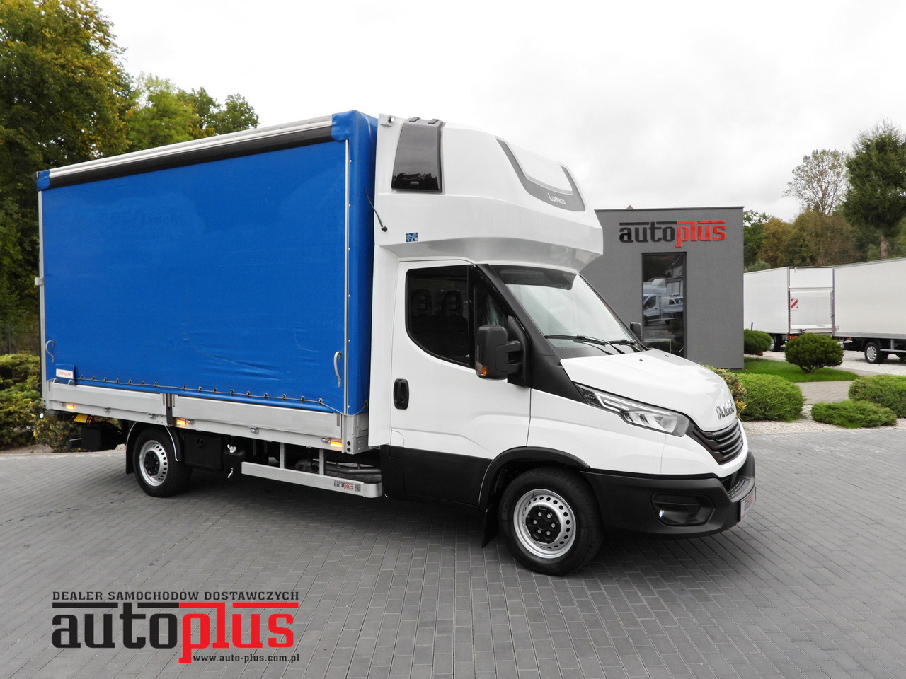 IVECO DAILY 35S18 TARPAULIN LIFT 8 PALLETS WEBASTO CRUISE CONTROL LED LIGHTS AIR CONDITIONING 180HP - Тентованный фургон: фото 1 IVECO DAILY 35S18 TARPAULIN LIFT 8 PALLETS WEBASTO CRUISE CONTROL LED LIGHTS AIR CONDITIONING 180HP - Тентованный фургон: фото 1