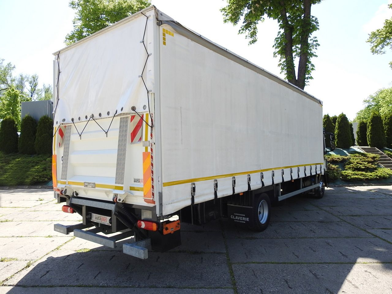 IVECO EUROCARGO 120 - 220 TARPAULIN LIFT 20 PALLETS LED LIGHTS AUTOMATIC TRANSMISSION HI-MATIC TWIN WHEELS AIR CONDITIONING 220HP - Тентованный грузовик: фото 3 IVECO EUROCARGO 120 - 220 TARPAULIN LIFT 20 PALLETS LED LIGHTS AUTOMATIC TRANSMISSION HI-MATIC TWIN WHEELS AIR CONDITIONING 220HP - Тентованный грузовик: фото 3