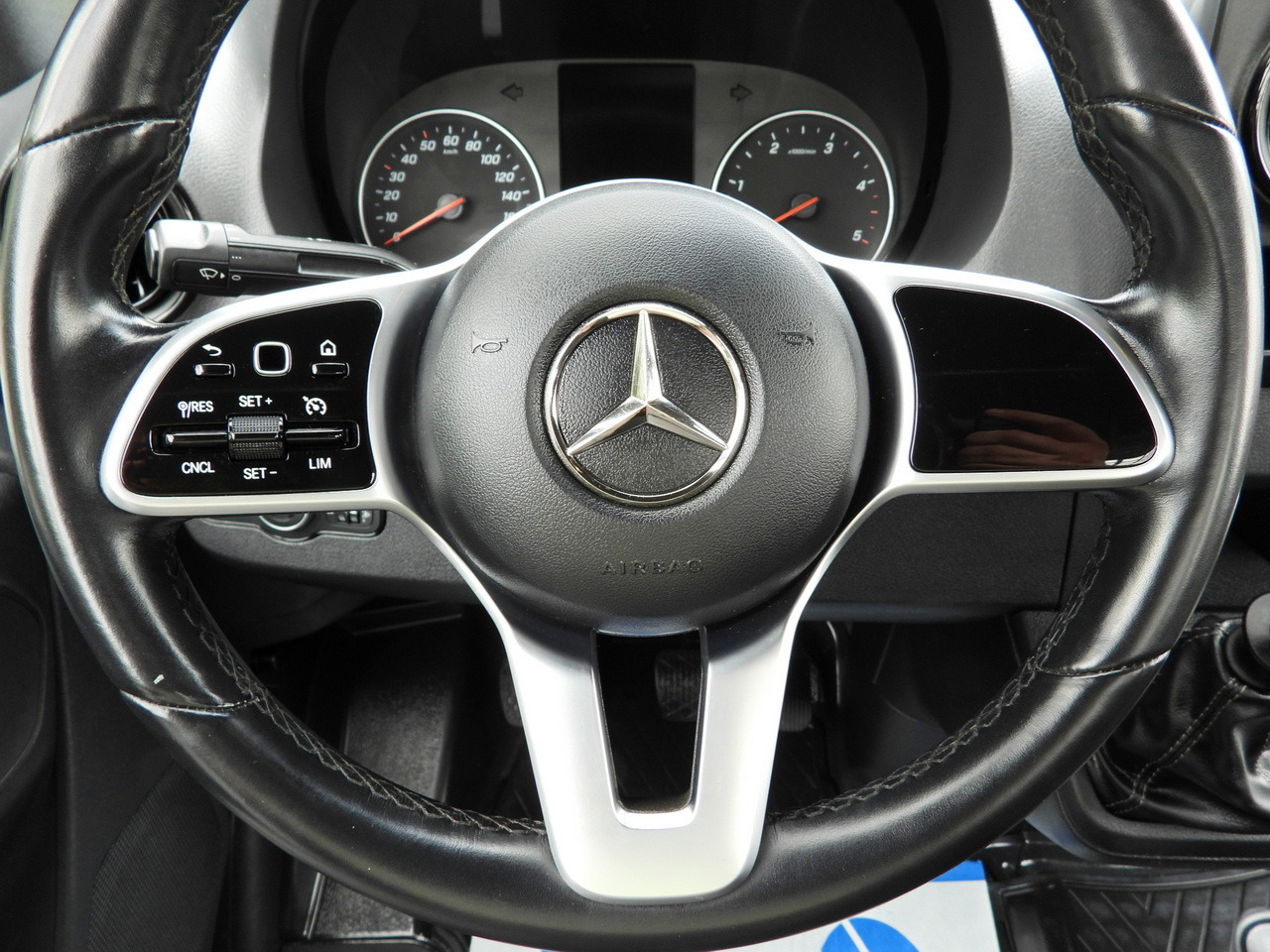 Малотоннажный бортовой грузовик MERCEDES SPRINTER 315 STAKE BODY 8 PALLETS CRUISE CONTROL AIR CONDITIONING 150HP: фото 28 Малотоннажный бортовой грузовик MERCEDES SPRINTER 315 STAKE BODY 8 PALLETS CRUISE CONTROL AIR CONDITIONING 150HP: фото 28