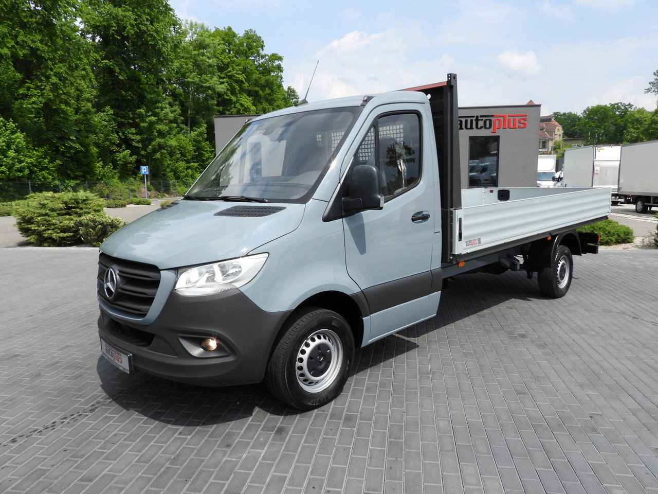 Малотоннажный бортовой грузовик MERCEDES SPRINTER 315 STAKE BODY 8 PALLETS CRUISE CONTROL AIR CONDITIONING 150HP: фото 17 Малотоннажный бортовой грузовик MERCEDES SPRINTER 315 STAKE BODY 8 PALLETS CRUISE CONTROL AIR CONDITIONING 150HP: фото 17