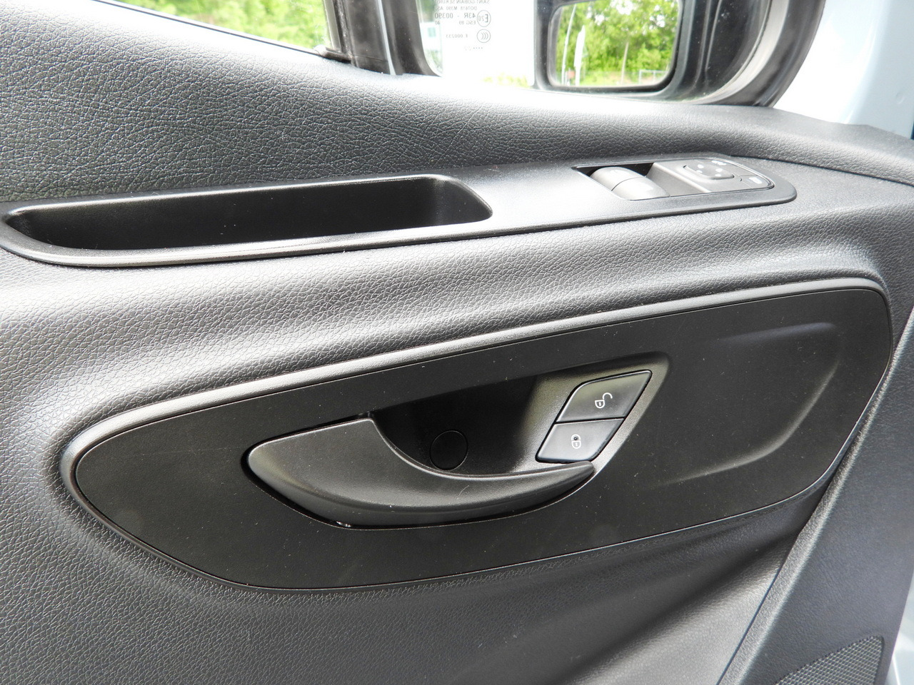 Малотоннажный бортовой грузовик MERCEDES SPRINTER 315 STAKE BODY 8 PALLETS CRUISE CONTROL AIR CONDITIONING 150HP: фото 25 Малотоннажный бортовой грузовик MERCEDES SPRINTER 315 STAKE BODY 8 PALLETS CRUISE CONTROL AIR CONDITIONING 150HP: фото 25