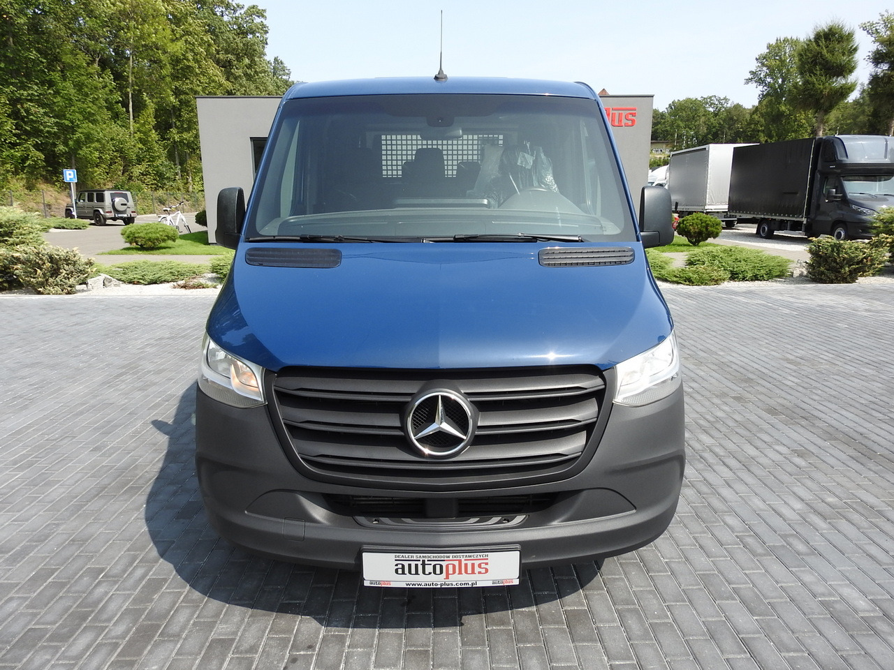 MERCEDES SPRINTER 316 STAKE BODY DOUBLE CABIN DOKA 7 SEATS AIR CONDITIONING 160HP - Малотоннажный бортовой грузовик: фото 5 MERCEDES SPRINTER 316 STAKE BODY DOUBLE CABIN DOKA 7 SEATS AIR CONDITIONING 160HP - Малотоннажный бортовой грузовик: фото 5