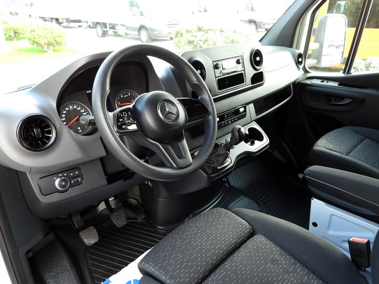 MERCEDES SPRINTER 316 TARPAULIN 8 PALLETS WEBASTO CRUISE CONTROL AIR CONDITIONING  160HP - Тентованный фургон: фото 2 MERCEDES SPRINTER 316 TARPAULIN 8 PALLETS WEBASTO CRUISE CONTROL AIR CONDITIONING  160HP - Тентованный фургон: фото 2