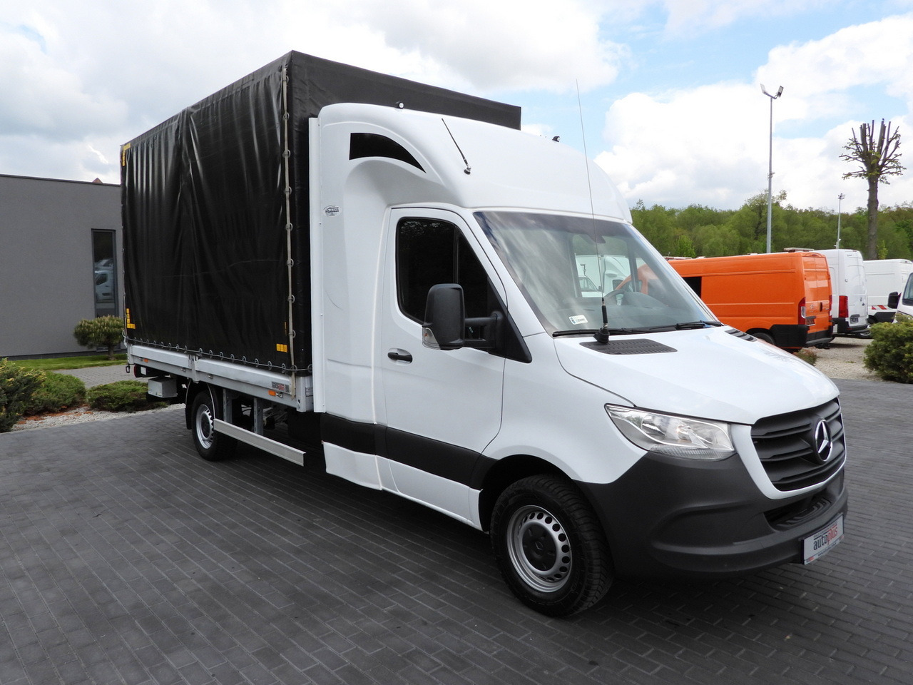 MERCEDES SPRINTER 316 TARPAULIN LIFT 8 PALLETS WEBASTO CRUISE CONTROL AIR CONDITIONING  160HP - Тентованный фургон: фото 4 MERCEDES SPRINTER 316 TARPAULIN LIFT 8 PALLETS WEBASTO CRUISE CONTROL AIR CONDITIONING  160HP - Тентованный фургон: фото 4