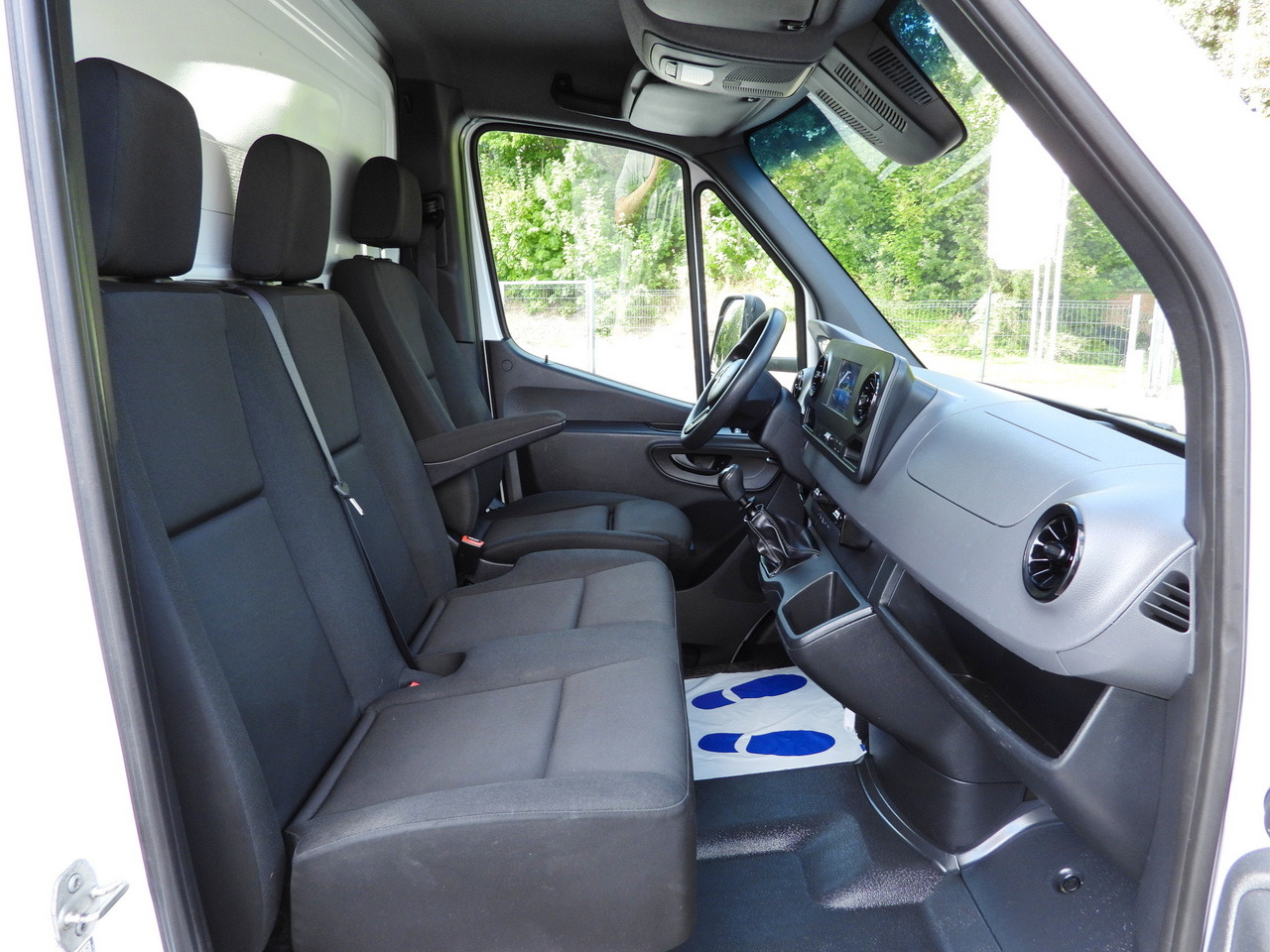 Фургон с закрытым кузовом MERCEDES SPRINTER 514 BOX LIFT 8 PALLETS CRUISE CONTROL TWIN WHEELS AIR CONDITIONING  140HP: фото 36