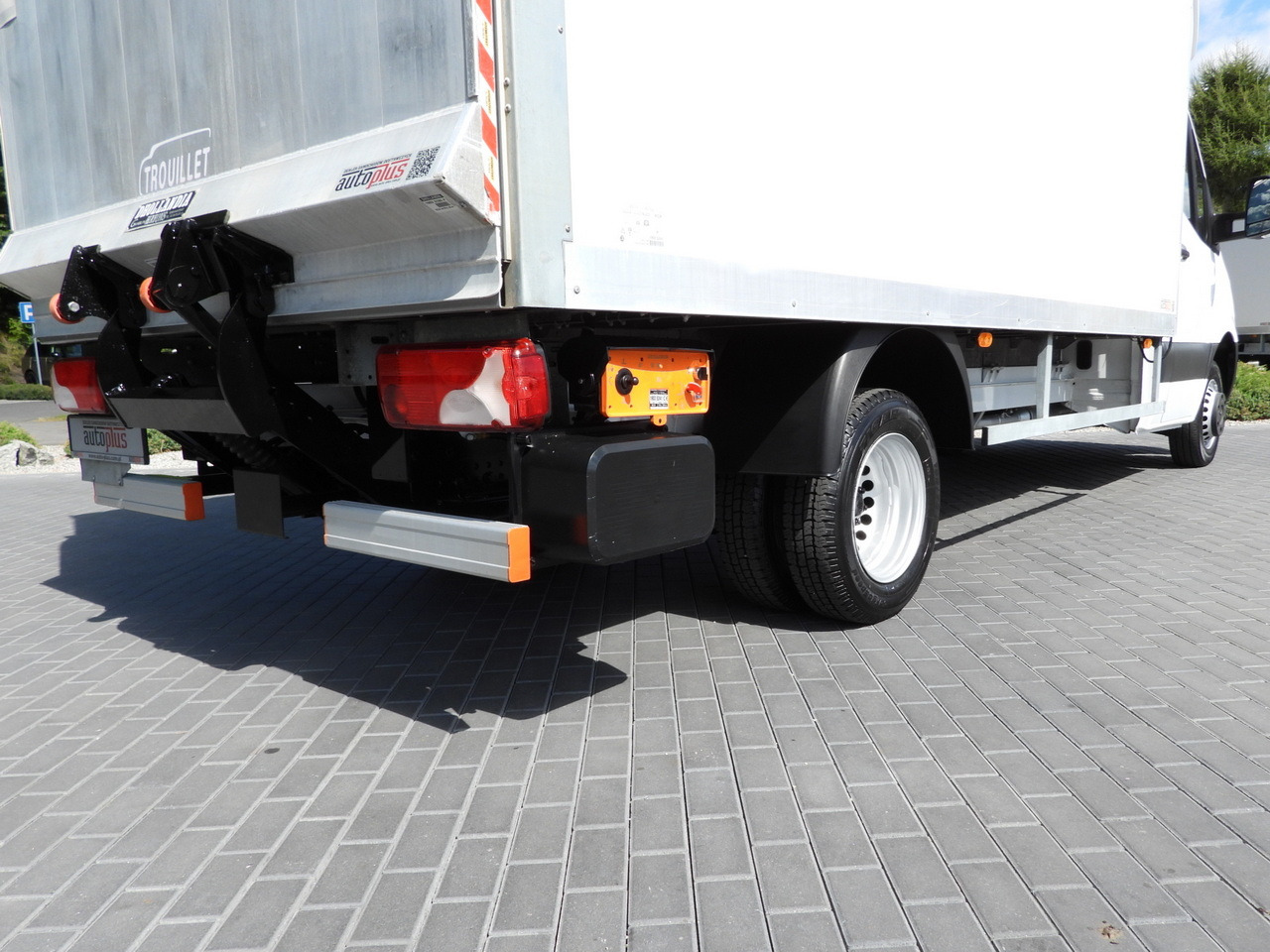 Фургон с закрытым кузовом MERCEDES SPRINTER 514 BOX LIFT 8 PALLETS CRUISE CONTROL TWIN WHEELS AIR CONDITIONING  140HP: фото 21