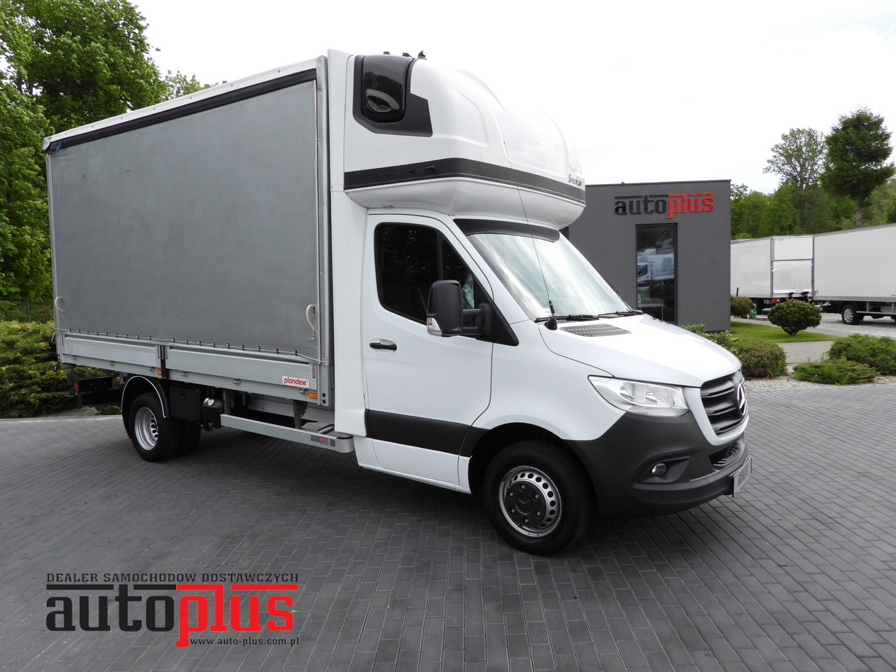 MERCEDES SPRINTER 519 TARPAULIN 8 PALLETS WEBASTO CRUISE CONTROL TWIN WHEELS AIR CONDITIONING 190HP - Тентованный фургон: фото 1 MERCEDES SPRINTER 519 TARPAULIN 8 PALLETS WEBASTO CRUISE CONTROL TWIN WHEELS AIR CONDITIONING 190HP - Тентованный фургон: фото 1