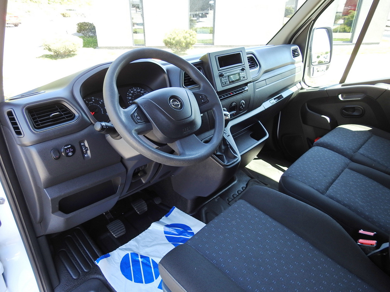 OPEL MOVANO TARPAULIN LIFT 9 PALLETS WEBASTO CRUISE CONTROL LED LIGHTS PNEUMATICS AIR CONDITIONING 160HP - Тентованный фургон: фото 2 OPEL MOVANO TARPAULIN LIFT 9 PALLETS WEBASTO CRUISE CONTROL LED LIGHTS PNEUMATICS AIR CONDITIONING 160HP - Тентованный фургон: фото 2