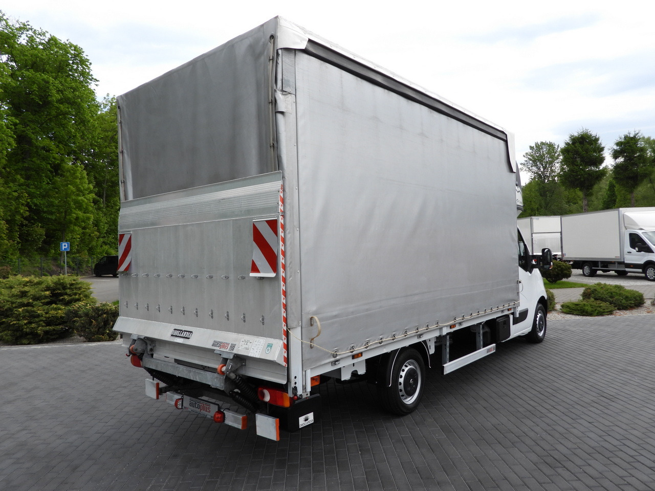 OPEL MOVANO  TARPAULIN LIFT 9 PALLETS WEBASTO CRUISE CONTROL LED LIGHTS PNEUMATICS AIR CONDITIONING  165HP - Тентованный фургон: фото 3 OPEL MOVANO  TARPAULIN LIFT 9 PALLETS WEBASTO CRUISE CONTROL LED LIGHTS PNEUMATICS AIR CONDITIONING  165HP - Тентованный фургон: фото 3