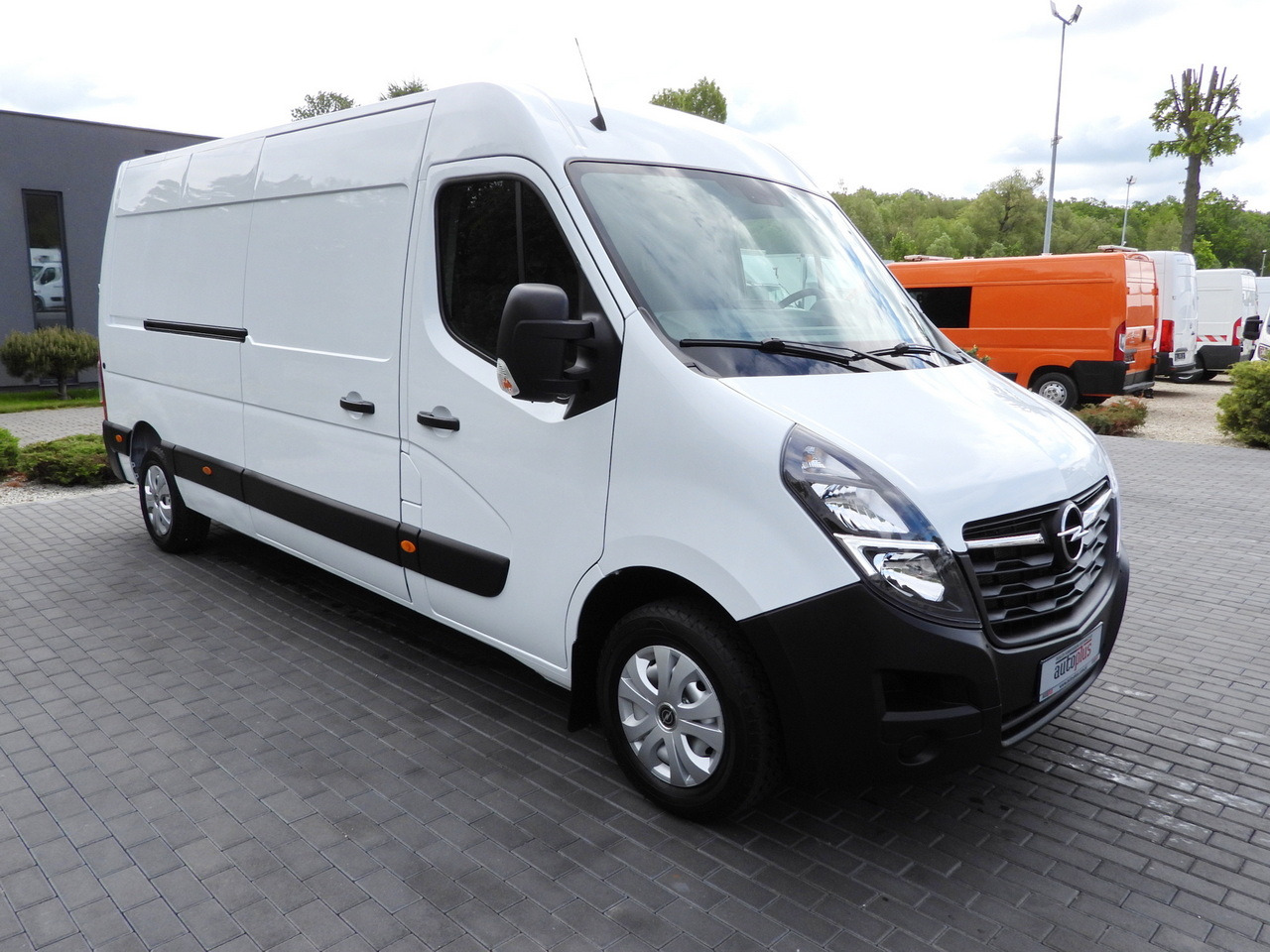 OPEL MOVANO VAN AIR CONDITIONING LED LIGHTS 150HP - Цельнометаллический фургон: фото 4 OPEL MOVANO VAN AIR CONDITIONING LED LIGHTS 150HP - Цельнометаллический фургон: фото 4