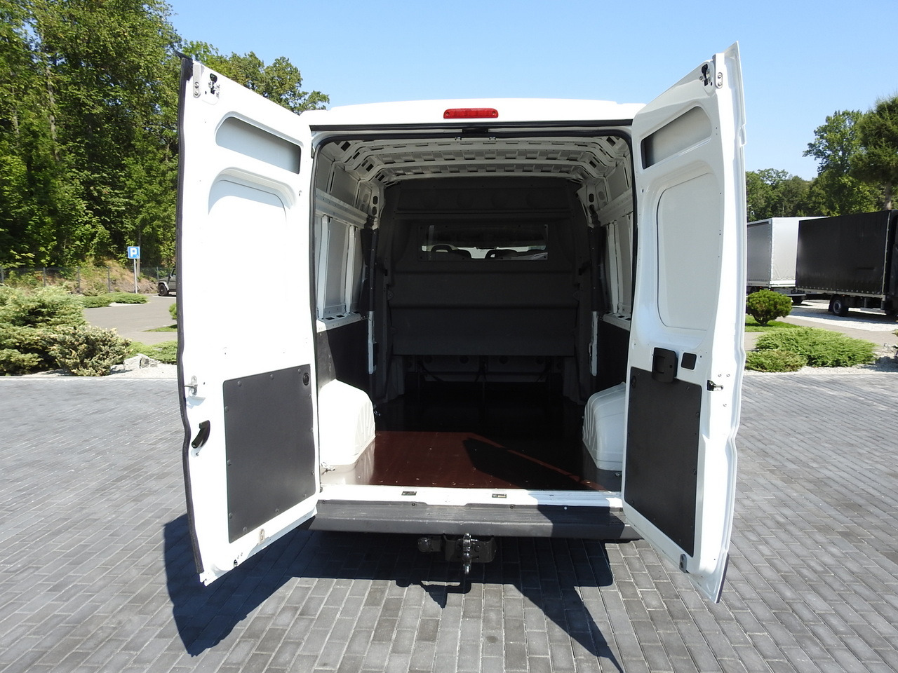 Цельнометаллический фургон PEUGEOT BOXER BOX DELIVERY VAN 7 SEATS 110HP: фото 12 Цельнометаллический фургон PEUGEOT BOXER BOX DELIVERY VAN 7 SEATS 110HP: фото 12