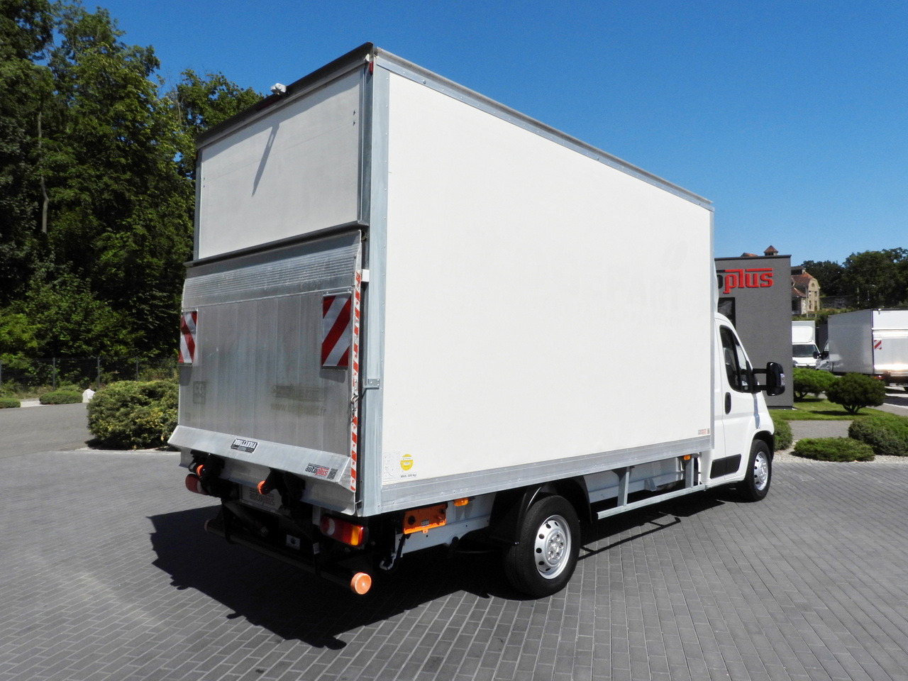 PEUGEOT BOXER BOX LIFT 8 PALLETS CRUISE CONTROL AIR CONDITIONING  130HP - Фургон-рефрижератор: фото 3 PEUGEOT BOXER BOX LIFT 8 PALLETS CRUISE CONTROL AIR CONDITIONING  130HP - Фургон-рефрижератор: фото 3