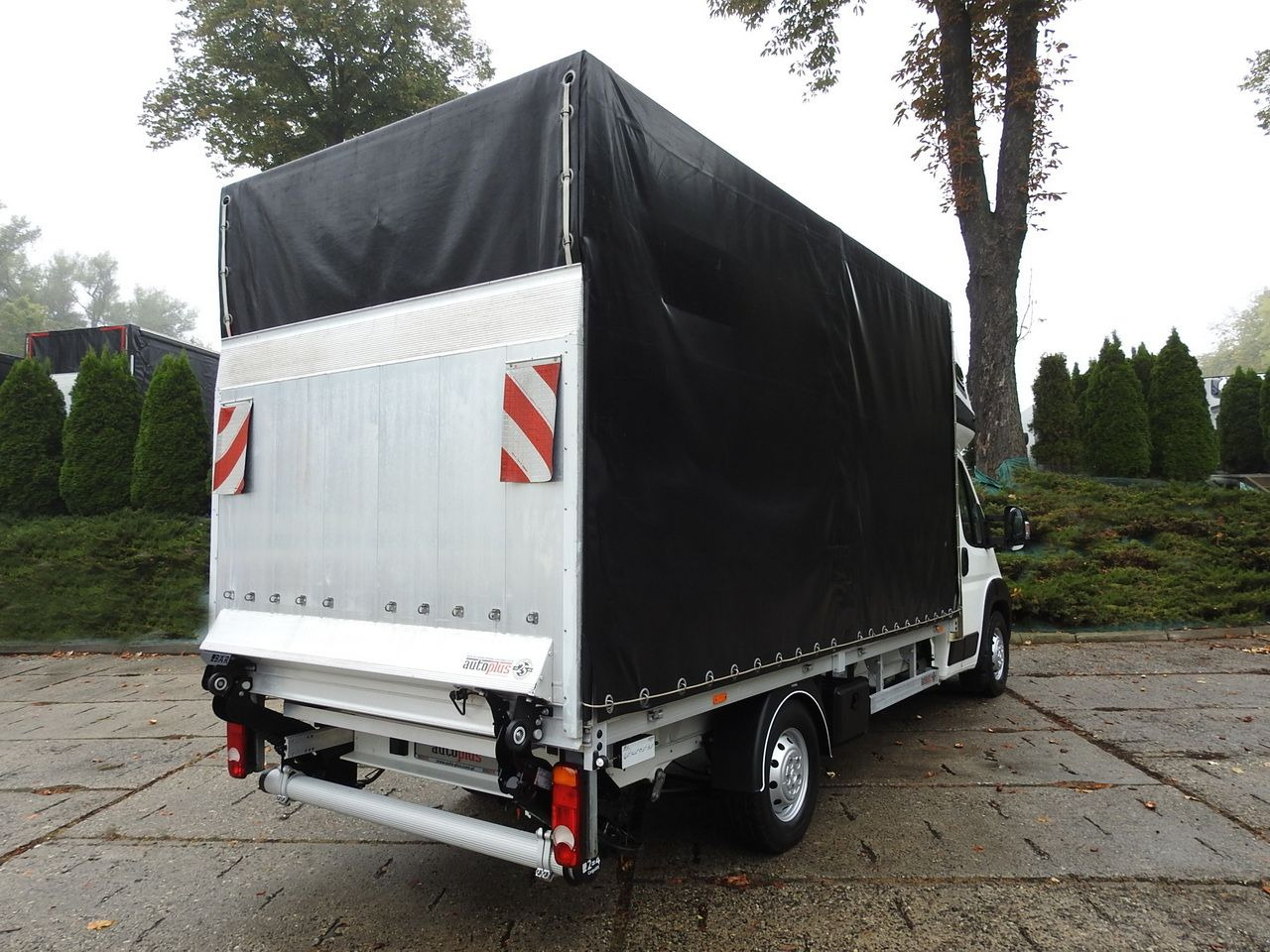 PEUGEOT BOXER  TARPAULIN LIFT 8 PALLETS WEBASTO LED LIGHTS AIR CONDITIONING  165HP - Тентованный фургон: фото 3 PEUGEOT BOXER  TARPAULIN LIFT 8 PALLETS WEBASTO LED LIGHTS AIR CONDITIONING  165HP - Тентованный фургон: фото 3
