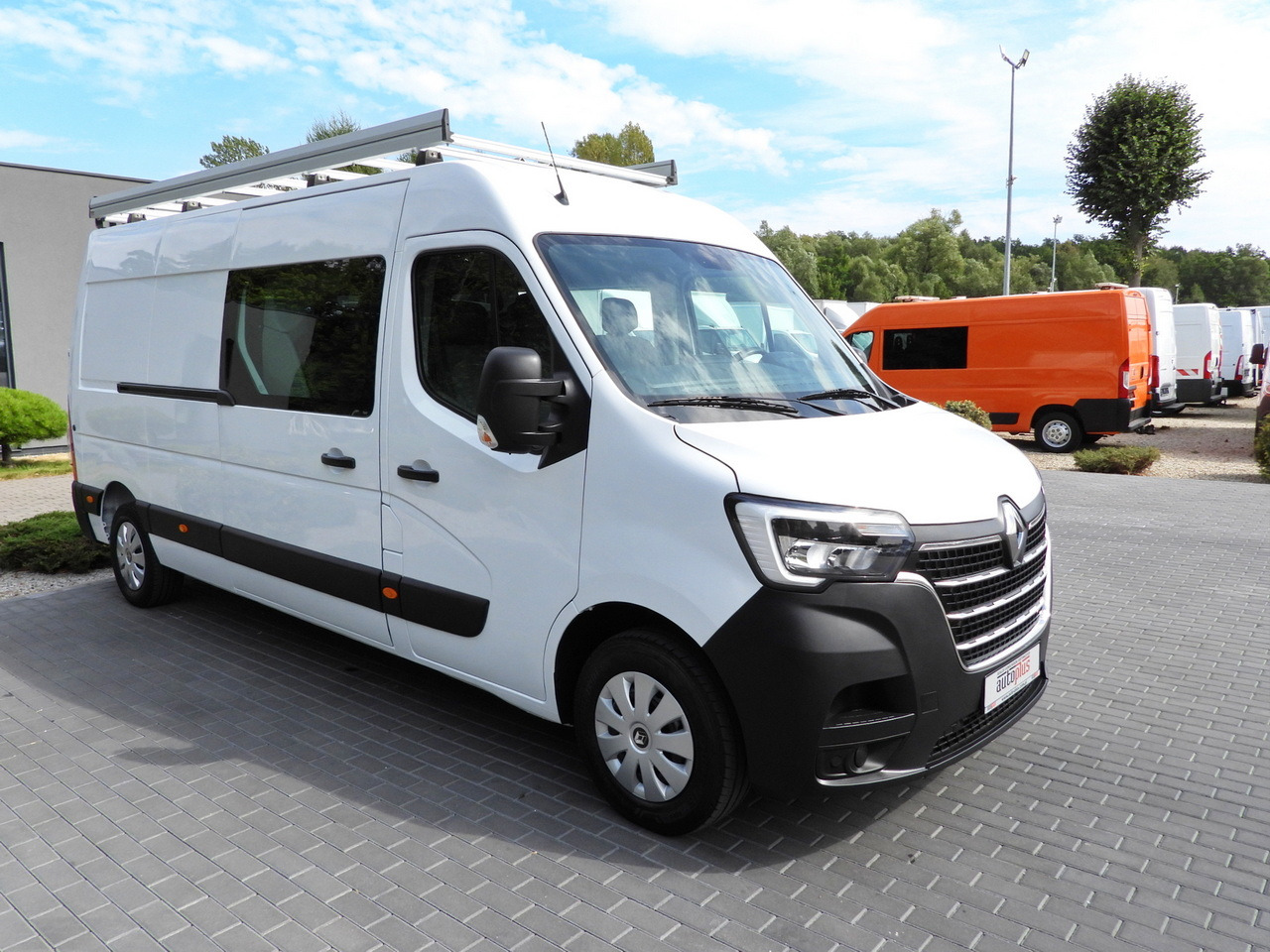 RENAULT MASTER BOX DELIVERY VAN 7 SEATS CRUISE CONTROL NAVIGATION LED LIGHTS AIR CONDITIONING 135HP - Цельнометаллический фургон: фото 4 RENAULT MASTER BOX DELIVERY VAN 7 SEATS CRUISE CONTROL NAVIGATION LED LIGHTS AIR CONDITIONING 135HP - Цельнометаллический фургон: фото 4
