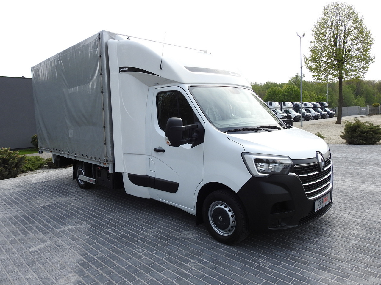 RENAULT MASTER TARPAULIN 10 PALLETS WEBASTO CRUISE CONTROL AIR CONDITIONING LED LIGHTS PNEUMATICS 165HP - Тентованный фургон: фото 4 RENAULT MASTER TARPAULIN 10 PALLETS WEBASTO CRUISE CONTROL AIR CONDITIONING LED LIGHTS PNEUMATICS 165HP - Тентованный фургон: фото 4