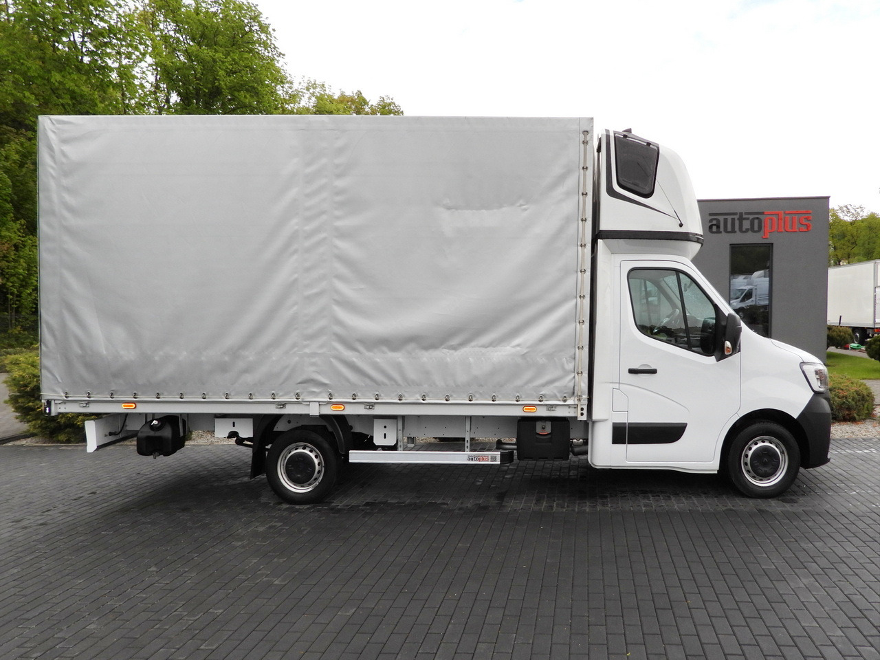 Тентованный фургон RENAULT MASTER TARPAULIN 10 PALLETS WEBASTO CRUISE CONTROL LED LIGHTS PNEUMATICS AIR CONDITIONING 165HP: фото 7 Тентованный фургон RENAULT MASTER TARPAULIN 10 PALLETS WEBASTO CRUISE CONTROL LED LIGHTS PNEUMATICS AIR CONDITIONING 165HP: фото 7