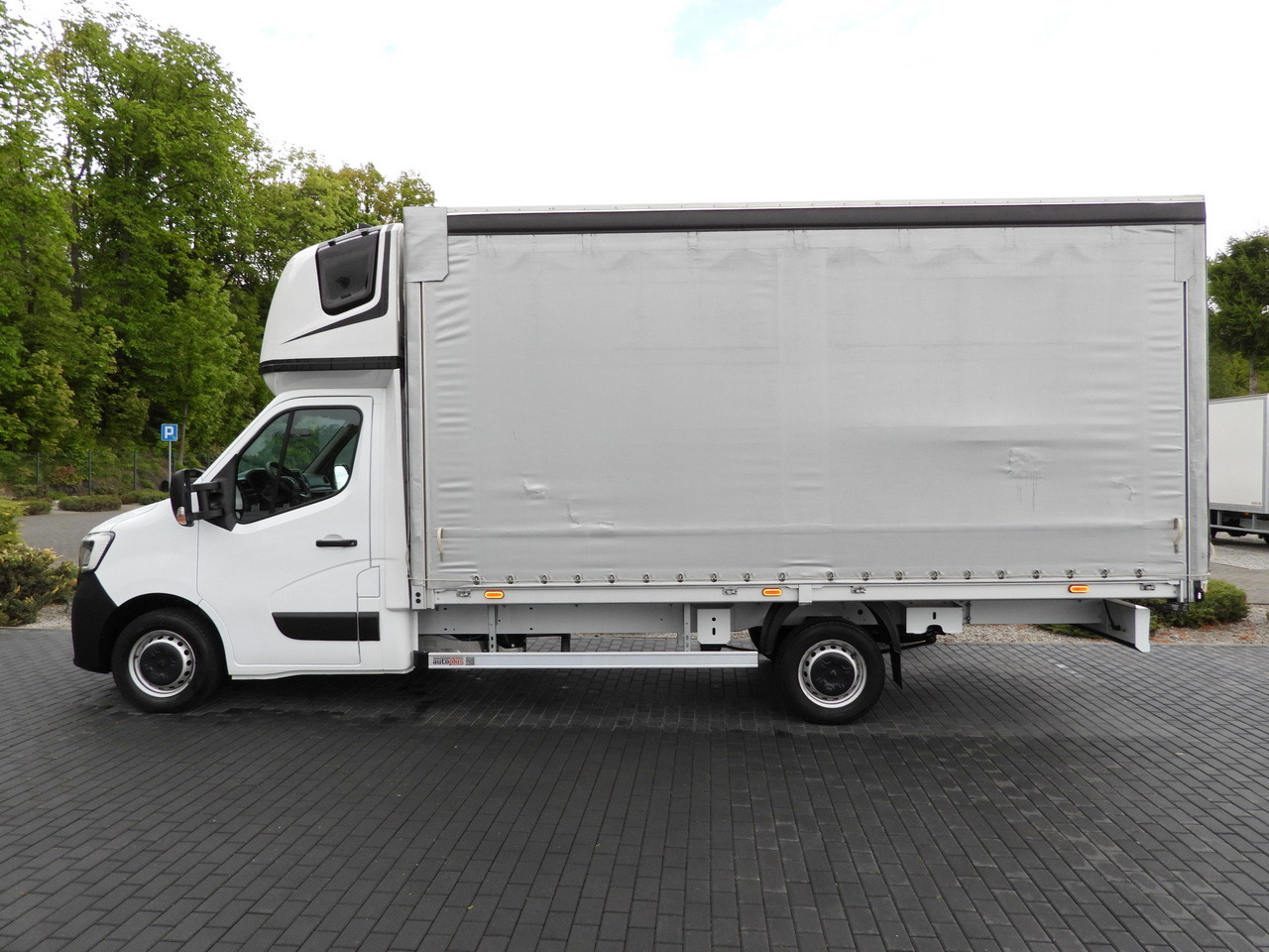 Тентованный фургон RENAULT MASTER TARPAULIN 10 PALLETS WEBASTO CRUISE CONTROL LED LIGHTS PNEUMATICS AIR CONDITIONING 165HP: фото 9 Тентованный фургон RENAULT MASTER TARPAULIN 10 PALLETS WEBASTO CRUISE CONTROL LED LIGHTS PNEUMATICS AIR CONDITIONING 165HP: фото 9