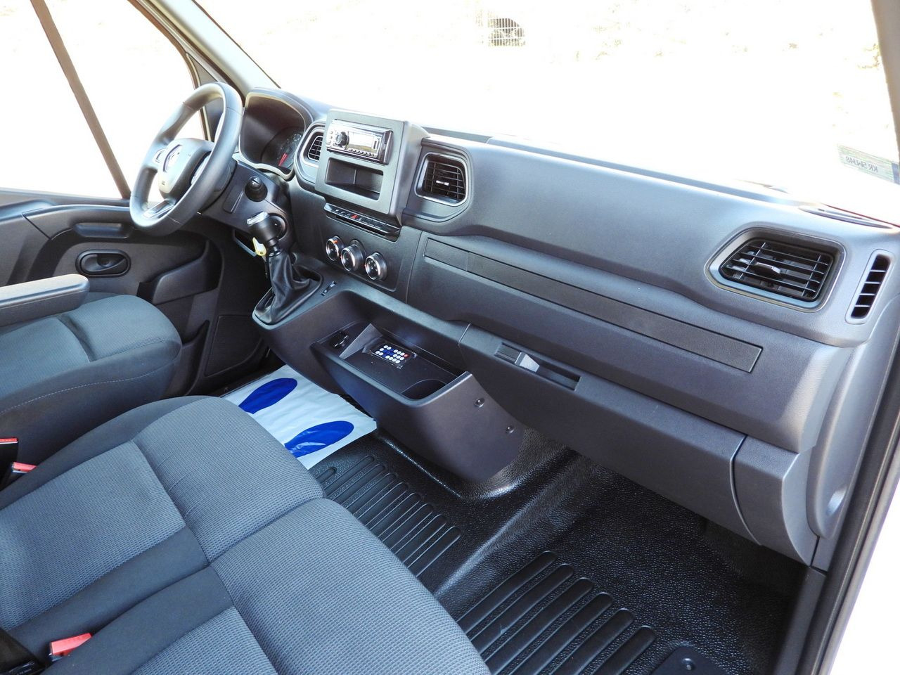 RENAULT MASTER TARPAULIN 10 PALLETS WEBASTO CRUISE CONTROL LED LIGHTS PNEUMATICS AIR CONDITIONING  165HP в лизинг RENAULT MASTER TARPAULIN 10 PALLETS WEBASTO CRUISE CONTROL LED LIGHTS PNEUMATICS AIR CONDITIONING  165HP: фото 39