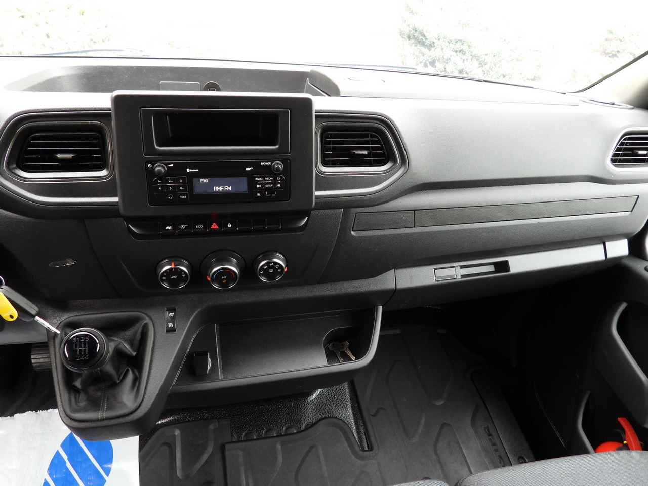 Тентованный фургон RENAULT MASTER TARPAULIN 10 PALLETS WEBASTO CRUISE CONTROL LED LIGHTS PNEUMATICS AIR CONDITIONING 165HP: фото 31 Тентованный фургон RENAULT MASTER TARPAULIN 10 PALLETS WEBASTO CRUISE CONTROL LED LIGHTS PNEUMATICS AIR CONDITIONING 165HP: фото 31