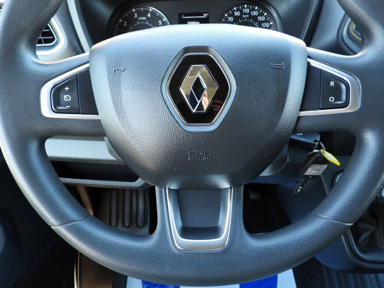 RENAULT MASTER TARPAULIN 10 PALLETS WEBASTO CRUISE CONTROL LED LIGHTS PNEUMATICS AIR CONDITIONING  165HP в лизинг RENAULT MASTER TARPAULIN 10 PALLETS WEBASTO CRUISE CONTROL LED LIGHTS PNEUMATICS AIR CONDITIONING  165HP: фото 33