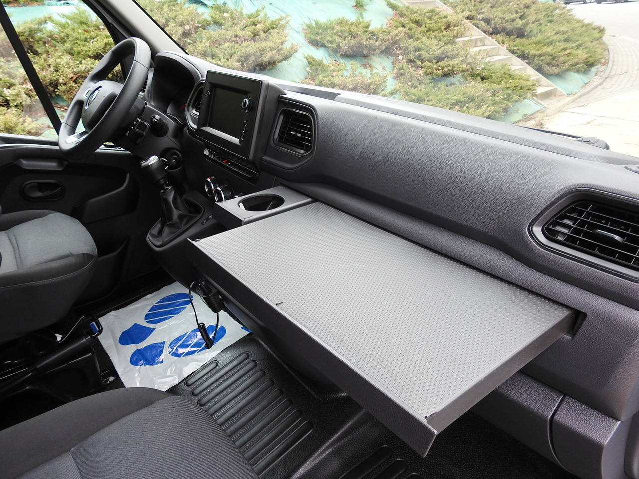 Тентованный фургон RENAULT MASTER TARPAULIN 10 PALLETS WEBASTO CRUISE CONTROL NAVIGATION AIR CONDITIONING LED LIGHTS PNEUMATICS 165HP: фото 41 Тентованный фургон RENAULT MASTER TARPAULIN 10 PALLETS WEBASTO CRUISE CONTROL NAVIGATION AIR CONDITIONING LED LIGHTS PNEUMATICS 165HP: фото 41