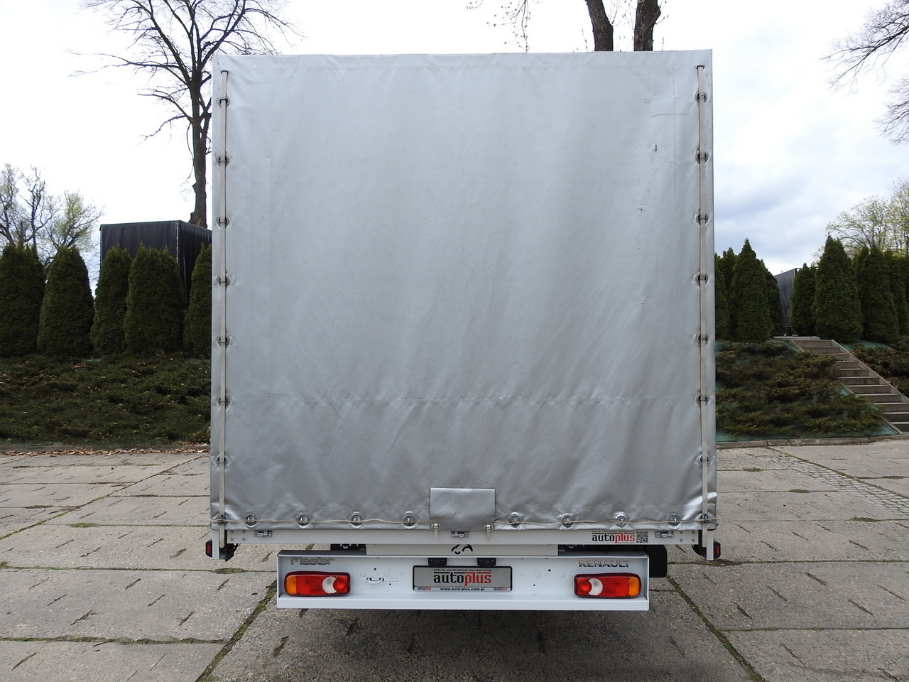Тентованный фургон RENAULT MASTER TARPAULIN 10 PALLETS WEBASTO CRUISE CONTROL NAVIGATION AIR CONDITIONING LED LIGHTS PNEUMATICS 165HP: фото 11 Тентованный фургон RENAULT MASTER TARPAULIN 10 PALLETS WEBASTO CRUISE CONTROL NAVIGATION AIR CONDITIONING LED LIGHTS PNEUMATICS 165HP: фото 11