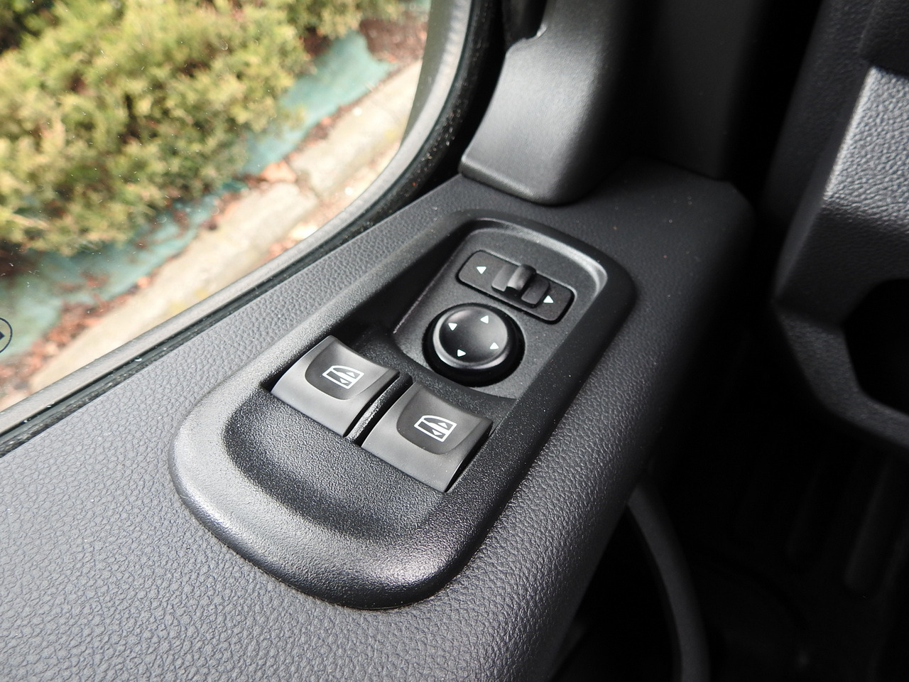 Тентованный фургон RENAULT MASTER TARPAULIN 10 PALLETS WEBASTO CRUISE CONTROL NAVIGATION AIR CONDITIONING LED LIGHTS PNEUMATICS 165HP: фото 29 Тентованный фургон RENAULT MASTER TARPAULIN 10 PALLETS WEBASTO CRUISE CONTROL NAVIGATION AIR CONDITIONING LED LIGHTS PNEUMATICS 165HP: фото 29