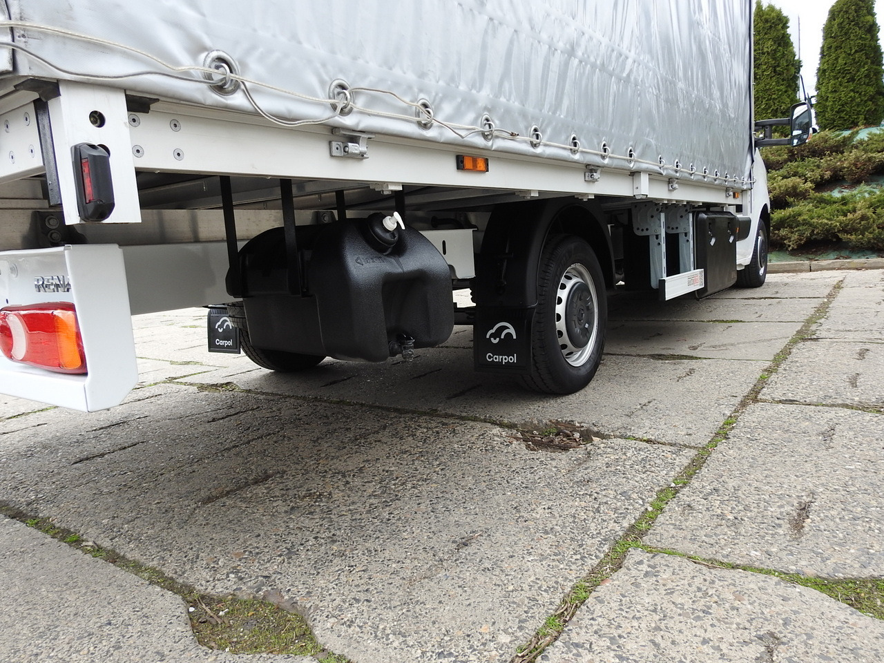 Тентованный фургон RENAULT MASTER TARPAULIN 10 PALLETS WEBASTO CRUISE CONTROL NAVIGATION AIR CONDITIONING LED LIGHTS PNEUMATICS 165HP: фото 16 Тентованный фургон RENAULT MASTER TARPAULIN 10 PALLETS WEBASTO CRUISE CONTROL NAVIGATION AIR CONDITIONING LED LIGHTS PNEUMATICS 165HP: фото 16