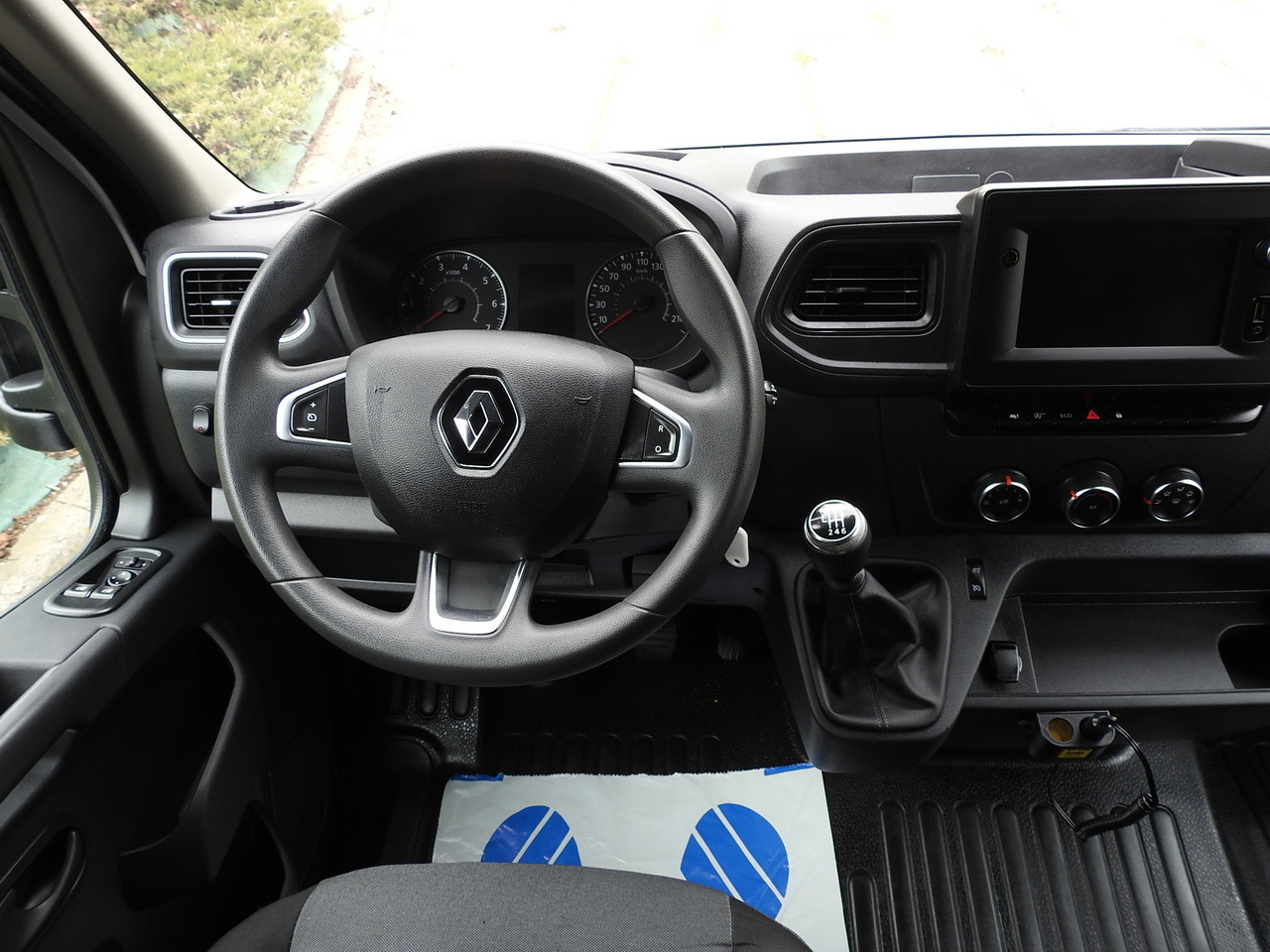 Тентованный фургон RENAULT MASTER TARPAULIN 10 PALLETS WEBASTO CRUISE CONTROL NAVIGATION AIR CONDITIONING LED LIGHTS PNEUMATICS 165HP: фото 32 Тентованный фургон RENAULT MASTER TARPAULIN 10 PALLETS WEBASTO CRUISE CONTROL NAVIGATION AIR CONDITIONING LED LIGHTS PNEUMATICS 165HP: фото 32