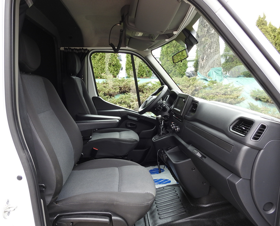 Тентованный фургон RENAULT MASTER TARPAULIN 10 PALLETS WEBASTO CRUISE CONTROL NAVIGATION AIR CONDITIONING LED LIGHTS PNEUMATICS 165HP: фото 39 Тентованный фургон RENAULT MASTER TARPAULIN 10 PALLETS WEBASTO CRUISE CONTROL NAVIGATION AIR CONDITIONING LED LIGHTS PNEUMATICS 165HP: фото 39