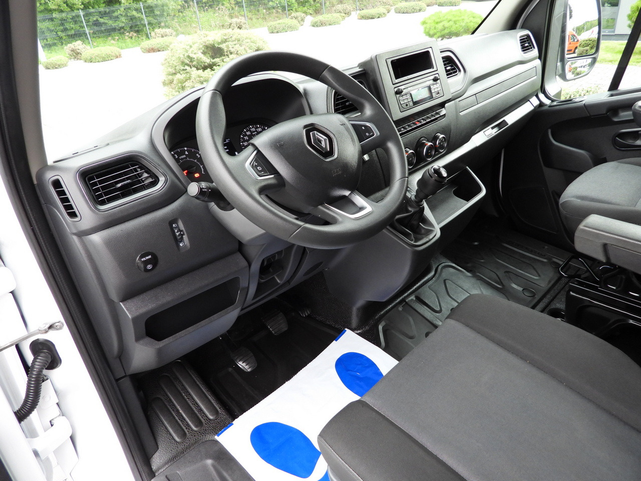 RENAULT MASTER TARPAULIN LIFT 10 PALLETS WEBASTO CRUISE CONTROL LED LIGHTS AIR CONDITIONING 165HP - Тентованный фургон: фото 2 RENAULT MASTER TARPAULIN LIFT 10 PALLETS WEBASTO CRUISE CONTROL LED LIGHTS AIR CONDITIONING 165HP - Тентованный фургон: фото 2