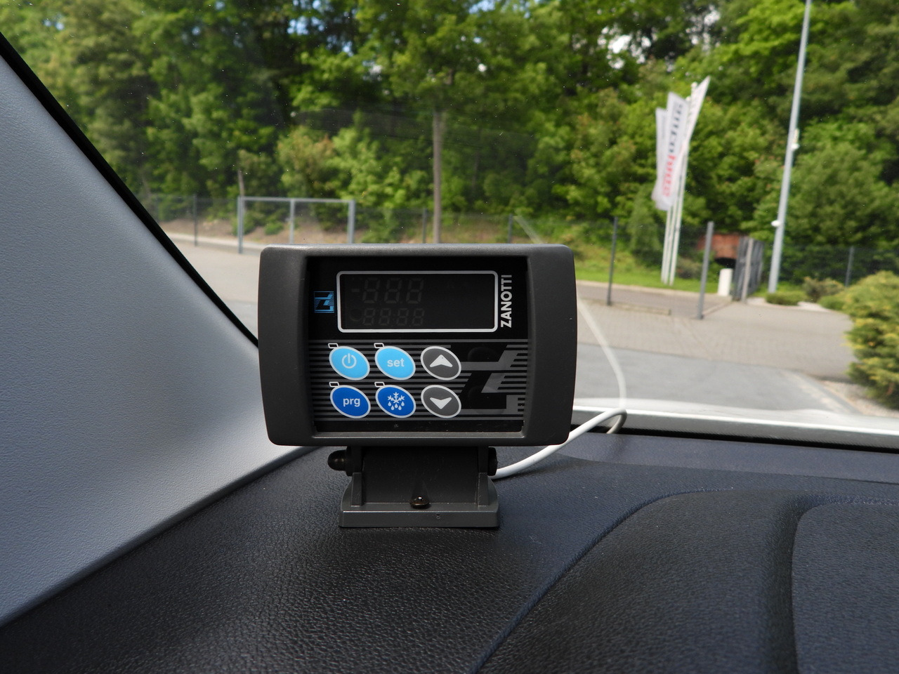 Фургон-рефрижератор TOYOTA PROACE CITY REFRIGERATOR VAN -15*C POWER SUPPLY 230V CRUISE CONTROL AIR CONDITIONING 100HP: фото 32 Фургон-рефрижератор TOYOTA PROACE CITY REFRIGERATOR VAN -15*C POWER SUPPLY 230V CRUISE CONTROL AIR CONDITIONING 100HP: фото 32