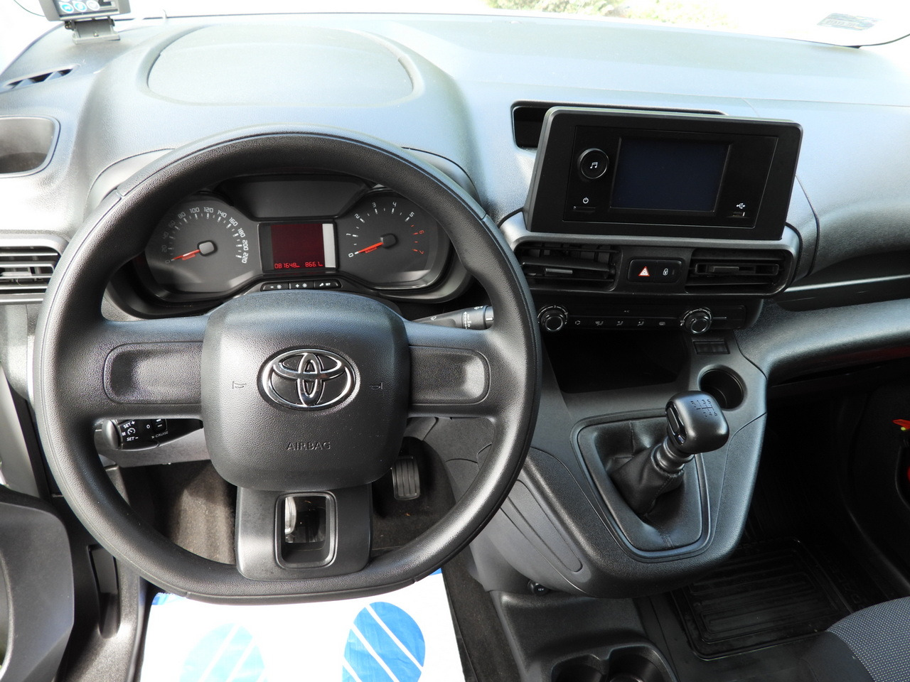 Фургон-рефрижератор TOYOTA PROACE CITY REFRIGERATOR VAN -15*C POWER SUPPLY 230V CRUISE CONTROL AIR CONDITIONING 100HP: фото 28 Фургон-рефрижератор TOYOTA PROACE CITY REFRIGERATOR VAN -15*C POWER SUPPLY 230V CRUISE CONTROL AIR CONDITIONING 100HP: фото 28