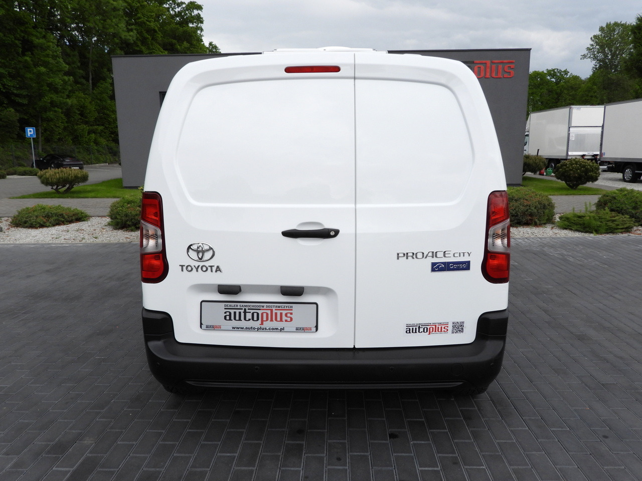 Фургон-рефрижератор TOYOTA PROACE CITY REFRIGERATOR VAN -15*C POWER SUPPLY 230V CRUISE CONTROL AIR CONDITIONING 100HP: фото 11 Фургон-рефрижератор TOYOTA PROACE CITY REFRIGERATOR VAN -15*C POWER SUPPLY 230V CRUISE CONTROL AIR CONDITIONING 100HP: фото 11