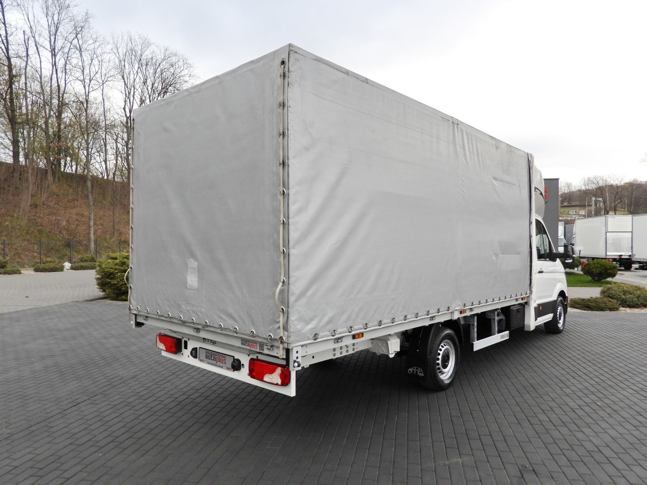 VOLKSWAGEN CRAFTER TARPAULIN 10 PALLETS WEBASTO CRUISE CONTROL LED LIGHTS 180HP - Тентованный фургон: фото 3 VOLKSWAGEN CRAFTER TARPAULIN 10 PALLETS WEBASTO CRUISE CONTROL LED LIGHTS 180HP - Тентованный фургон: фото 3