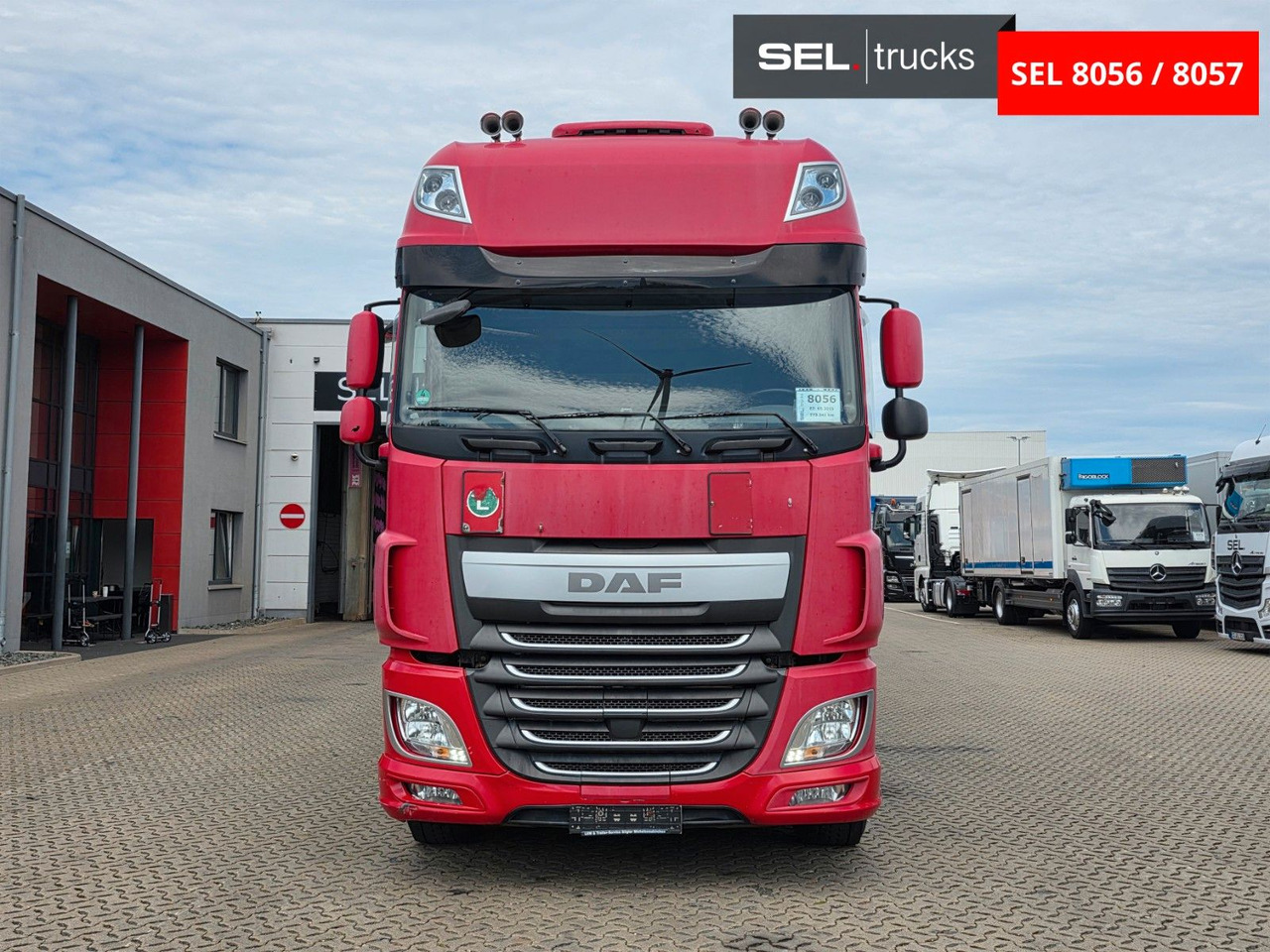 DAF XF 410 / ZF Intarder / Durchladezug - Тентованный грузовик: фото 2 DAF XF 410 / ZF Intarder / Durchladezug - Тентованный грузовик: фото 2