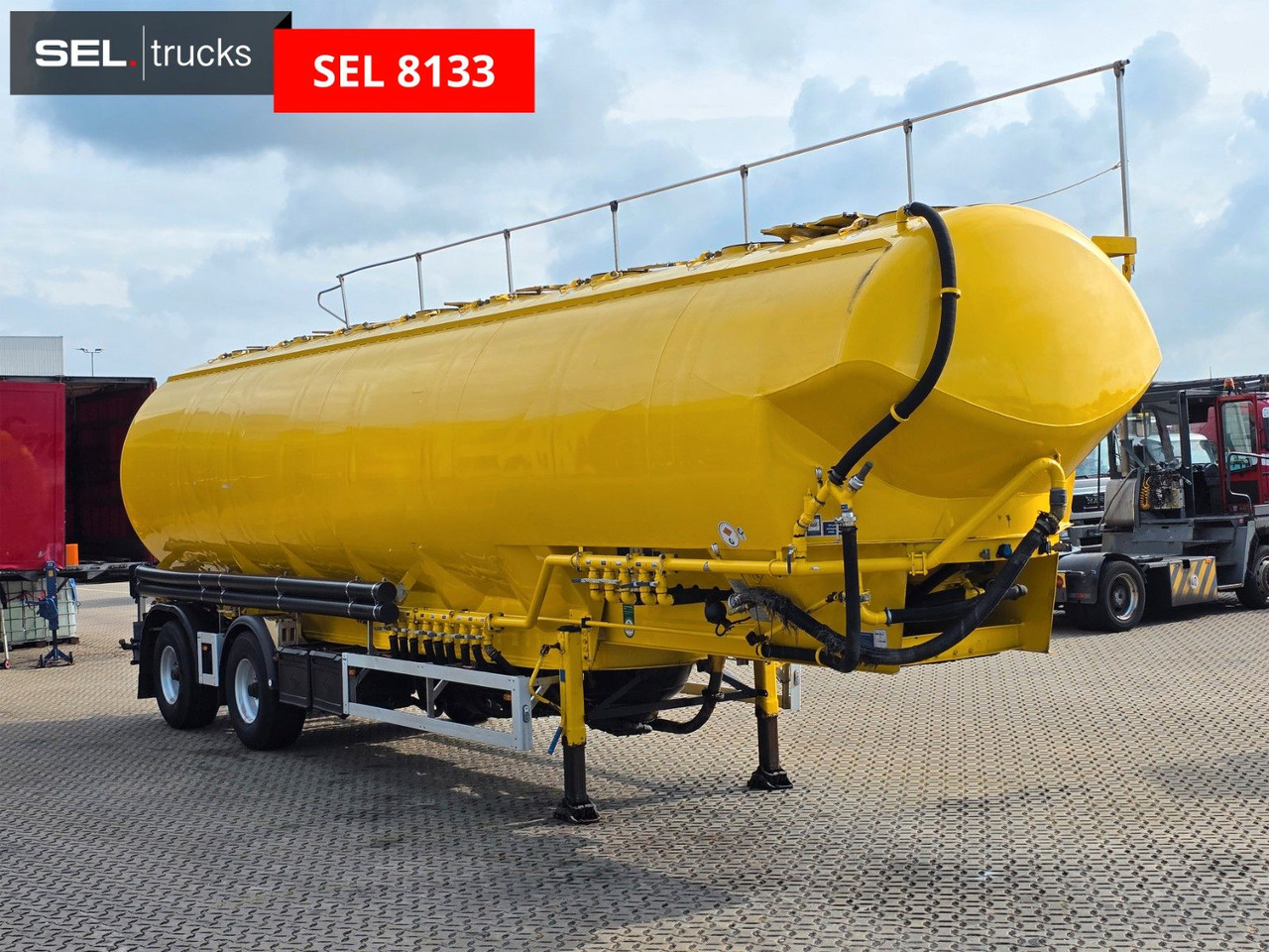 Feldbinder EUT 58.2 / 58 m3 - Полуприцеп цистерна для сыпучих грузов: фото 3 Feldbinder EUT 58.2 / 58 m3 - Полуприцеп цистерна для сыпучих грузов: фото 3